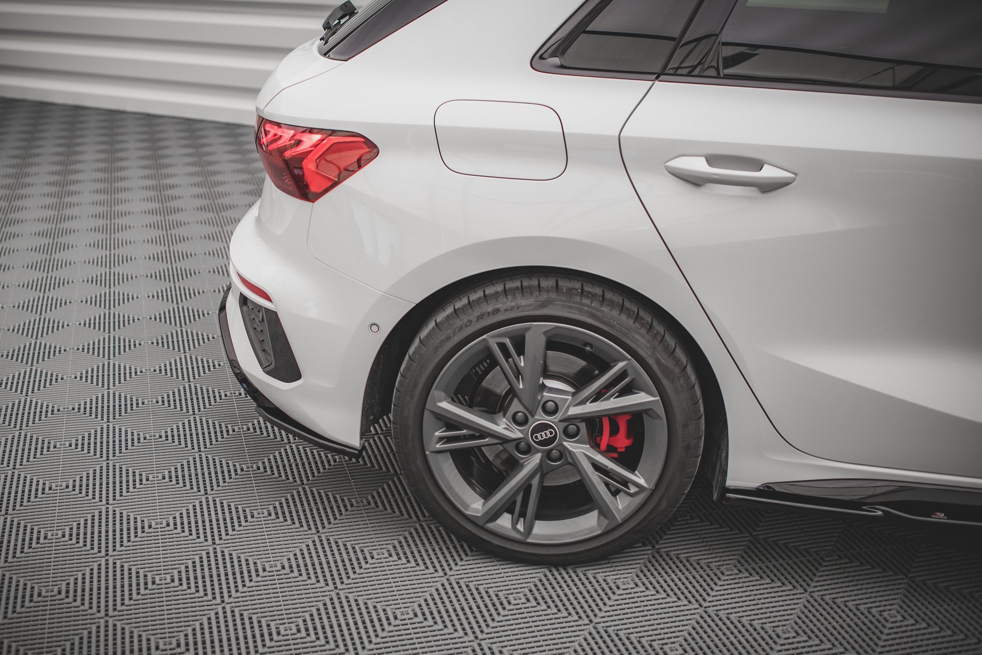 Rear Side Splitters V.2 Audi S3 / A3 S-Line Sportback 8Y - Image 3