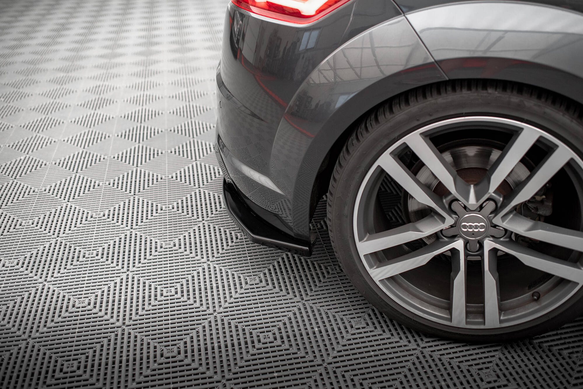 Rear Side Splitters V.2 Audi TT S-Line 8S - Image 2