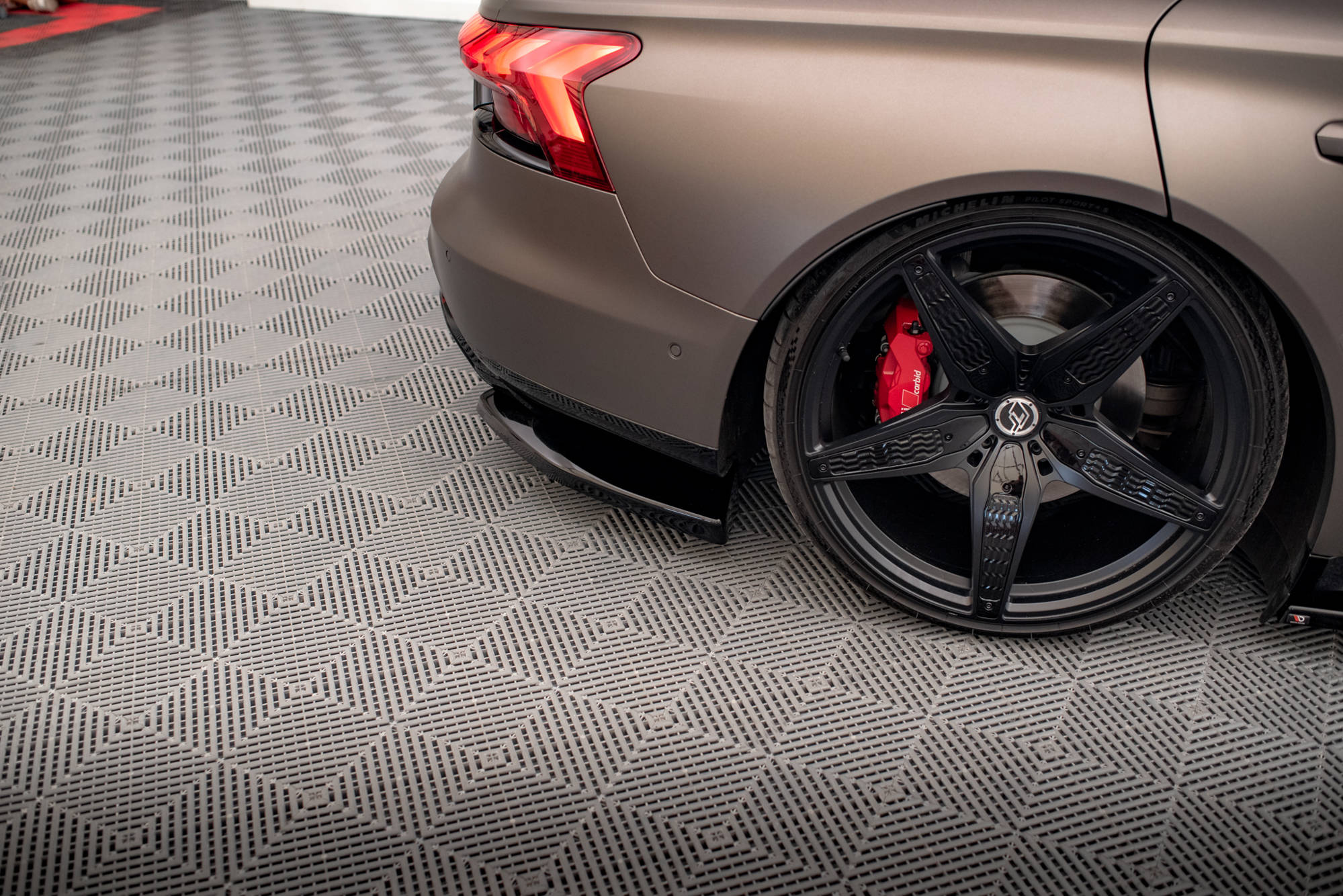 Rear Side Splitters V.2 Audi e-Tron GT / RS GT Mk1 - Image 3