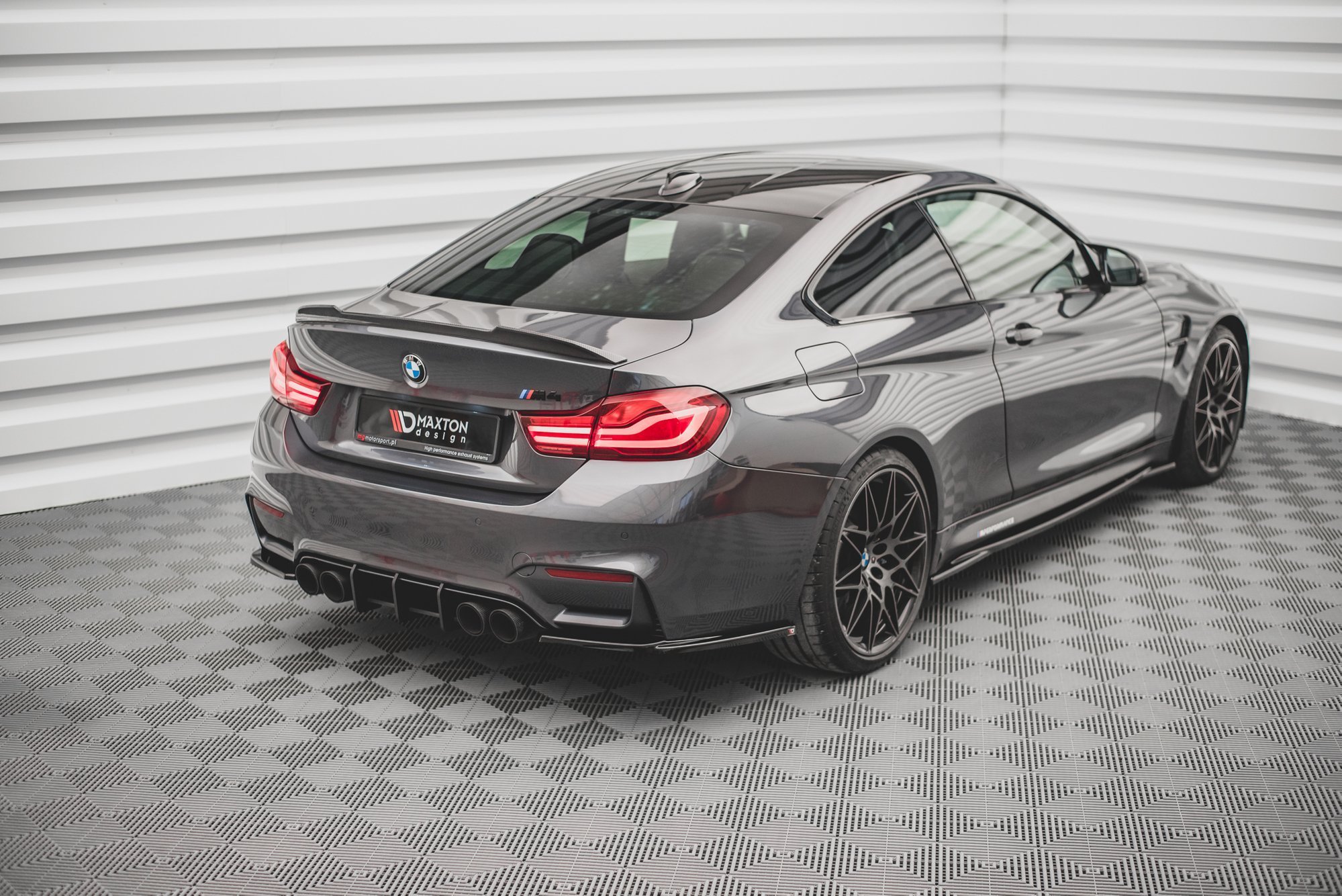 Rear Side Splitters V.2 BMW M4 F82 - Image 2