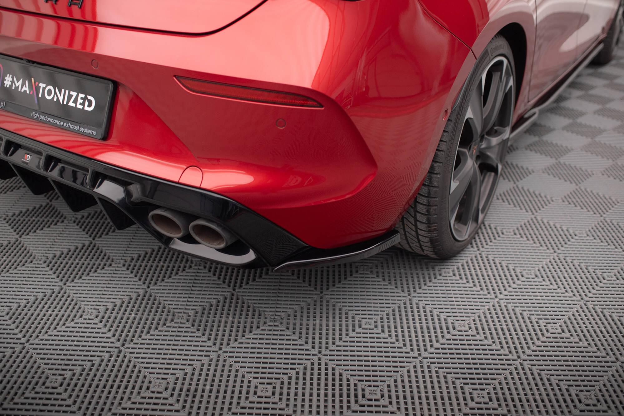 Rear Side Splitters V.2 Cupra Leon Hatchback Mk1 - Image 4