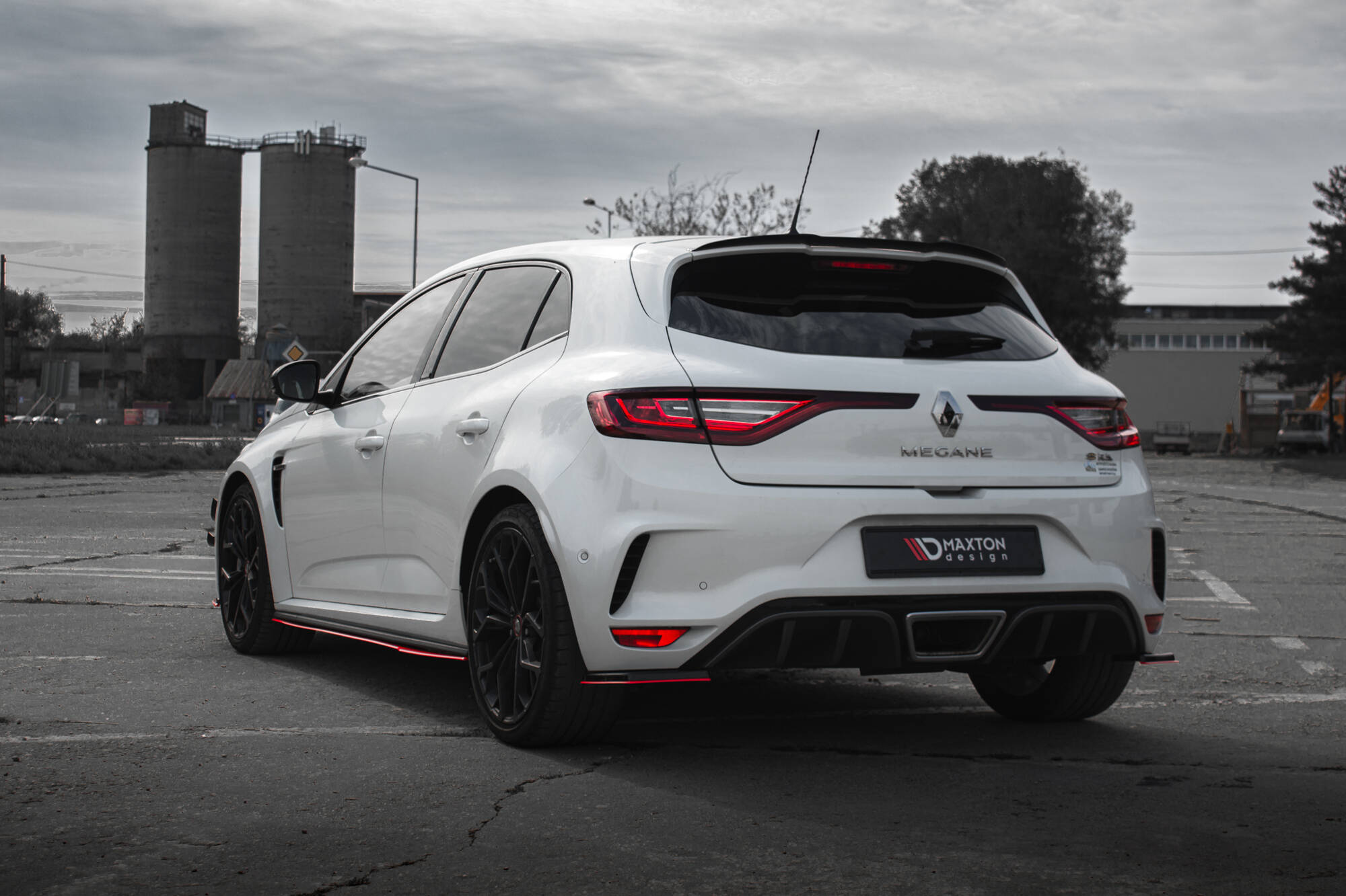 Rear Side Splitters V.2 Renault Megane RS Mk4 - Image 2
