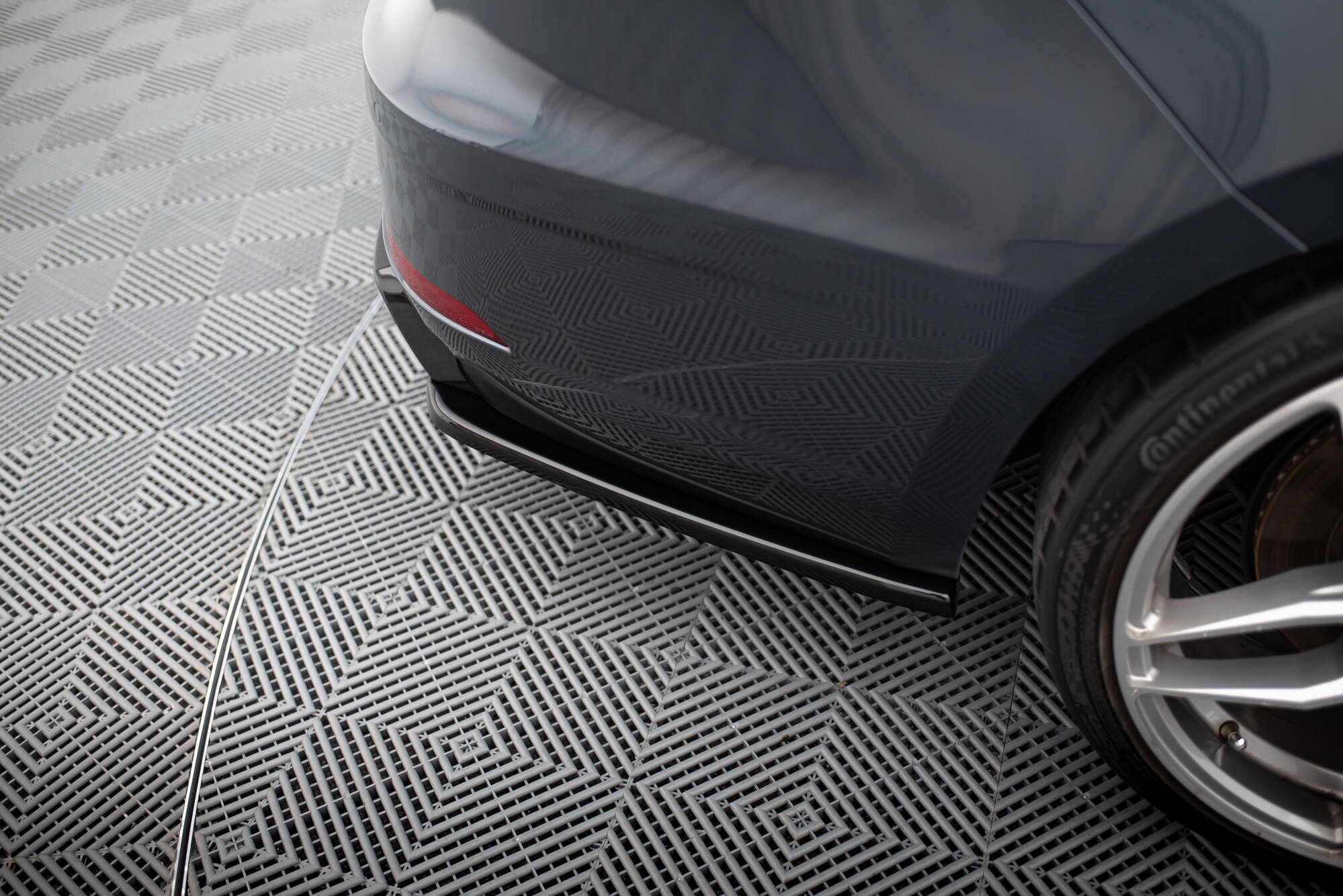 Rear Side Splitters V.2 Seat Leon Cupra Mk3 FL Sportstourer - Image 3