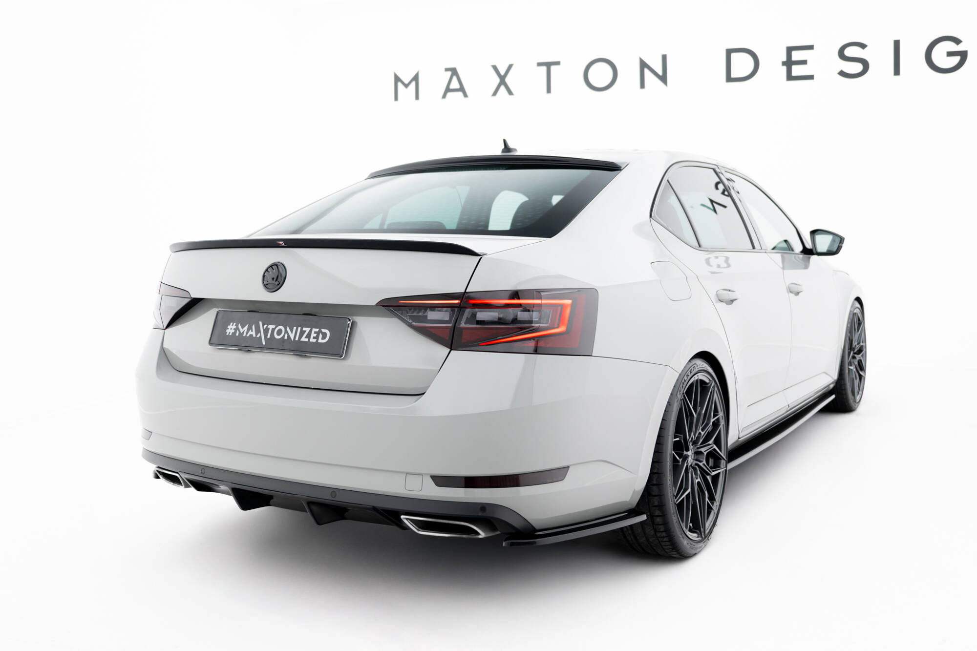 Rear Side Splitters V.2 Skoda Superb Liftback / Combi Mk3 - Image 2