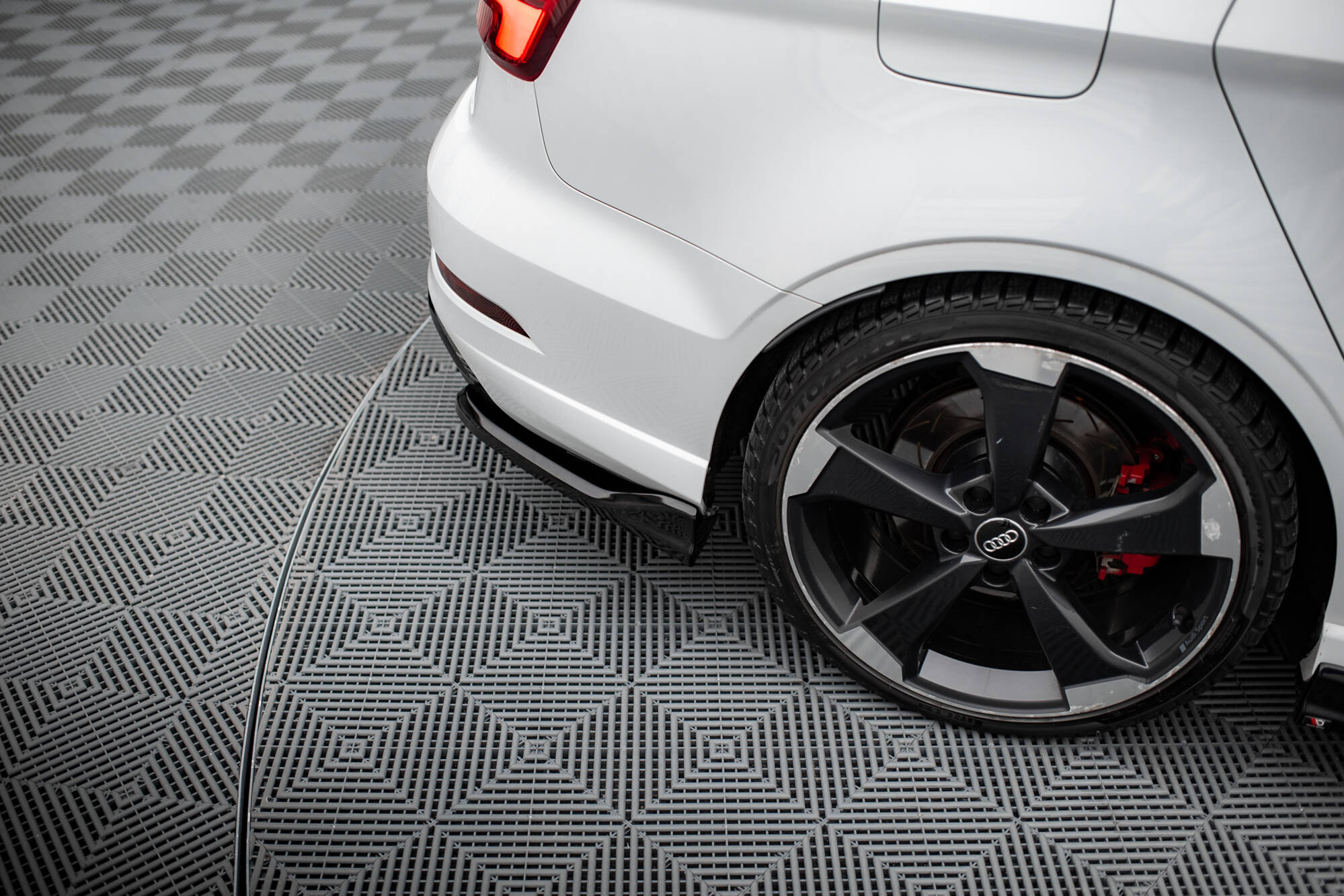 Rear Side Splitters V.3 Audi RS3 Sedan 8V Facelift - Image 3