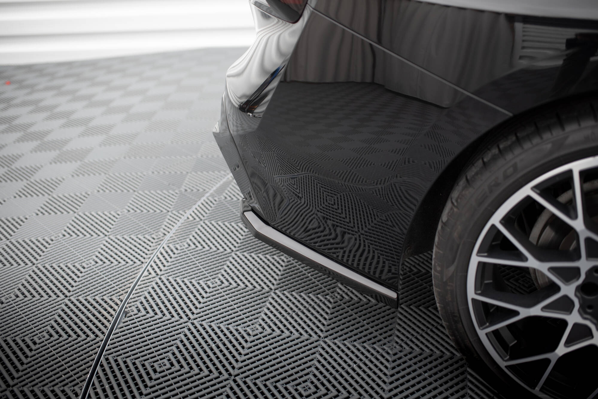 Rear Side Splitters V.3 BMW 2 G42 - Image 3