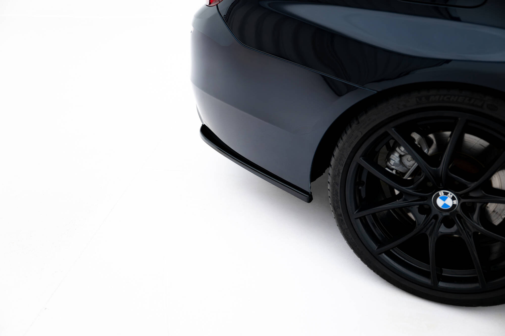 Rear Side Splitters V.3 BMW 5 M-Pack F10 / F11 - Image 3