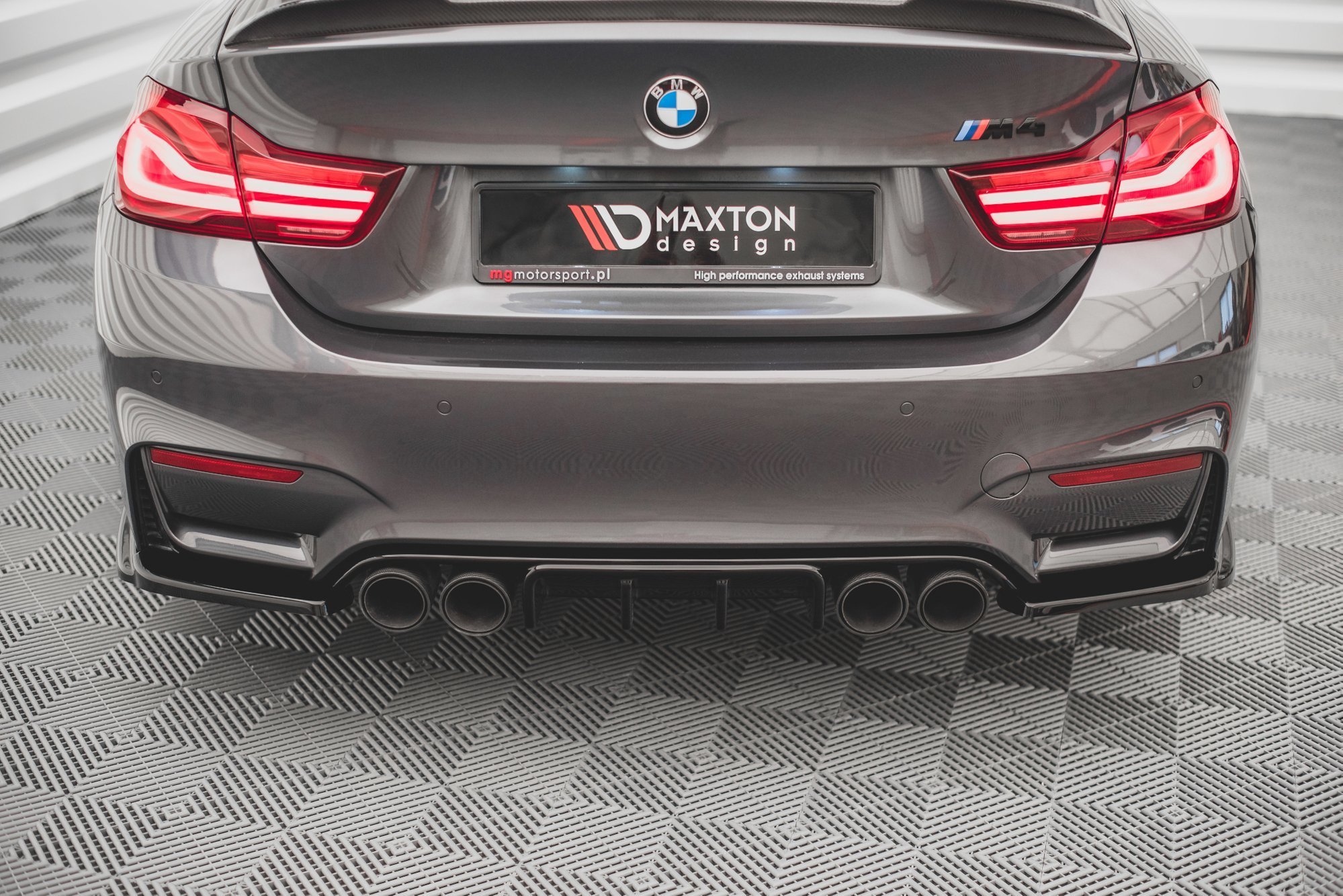 Rear Side Splitters V.3 BMW M4 F82 - Image 2