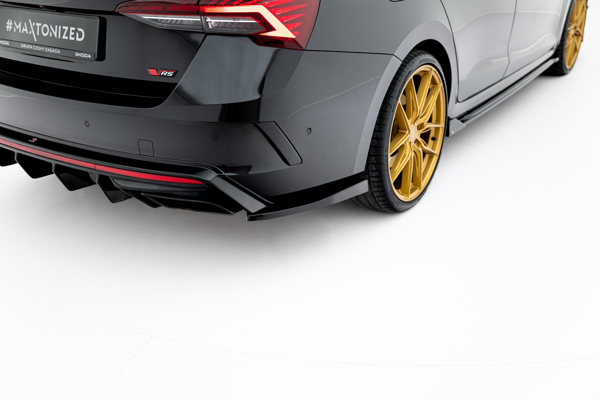 Rear Side Splitters V.4 Skoda Octavia RS Liftback / Combi Mk4 Facelift - Image 2