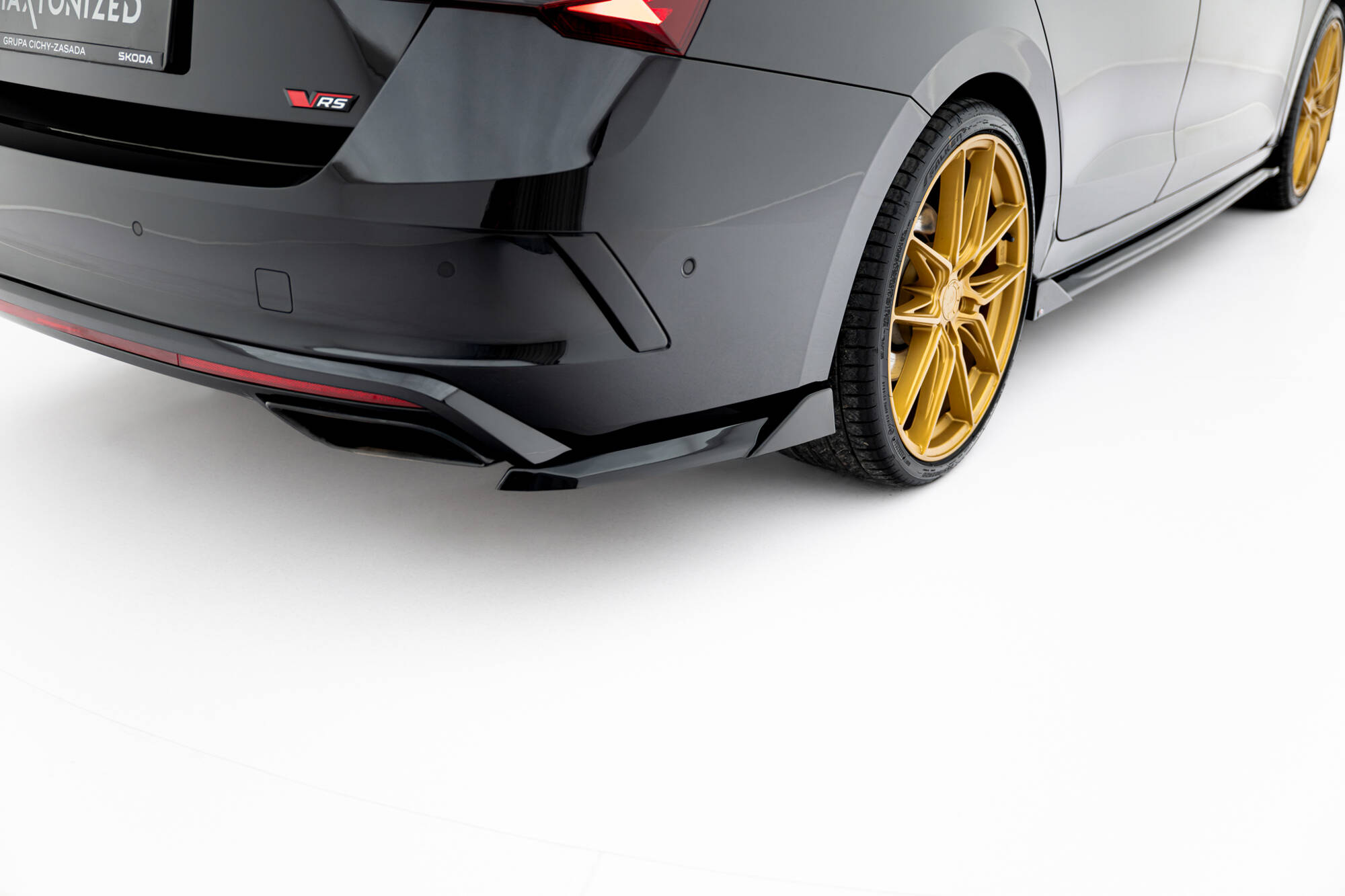 Rear Side Splitters V.6 Skoda Octavia RS Liftback / Combi Mk4 / Mk4 Facelift - Image 2