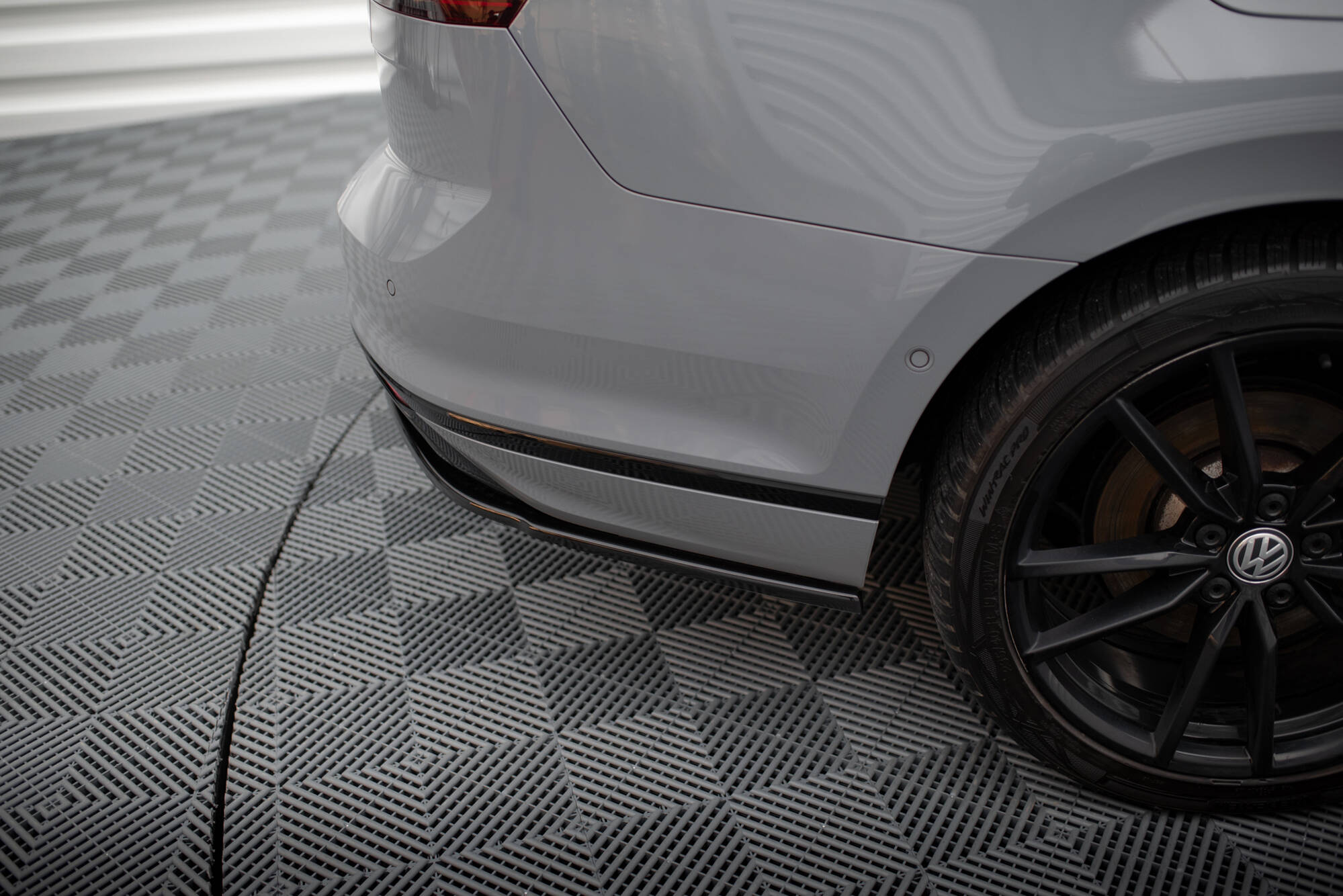 Rear Side Splitters Volkswagen Passat R-Line B8 Facelift - Image 3