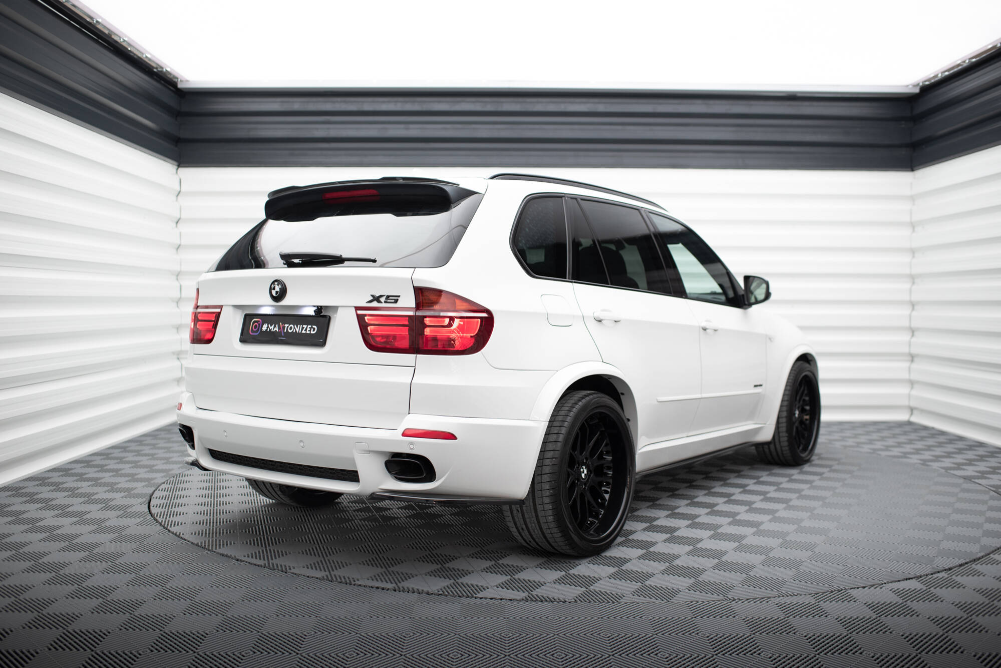 Rear Side Splitters for BMW X5 E70 Facelit M-pack - Image 3