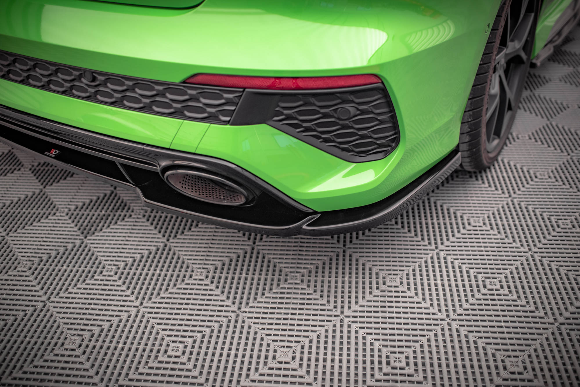 Rear Splitter Audi RS3 Sedan 8Y - Image 3