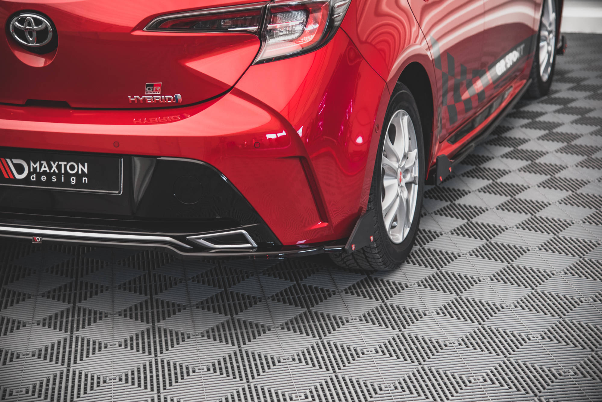 Rear Splitter + Flaps Toyota Corolla GR Sport Hatchback XII - Image 2