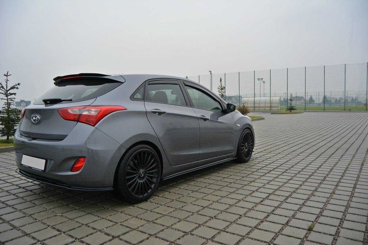 Rear Splitter Hyundai i30 mk.2 - Image 4