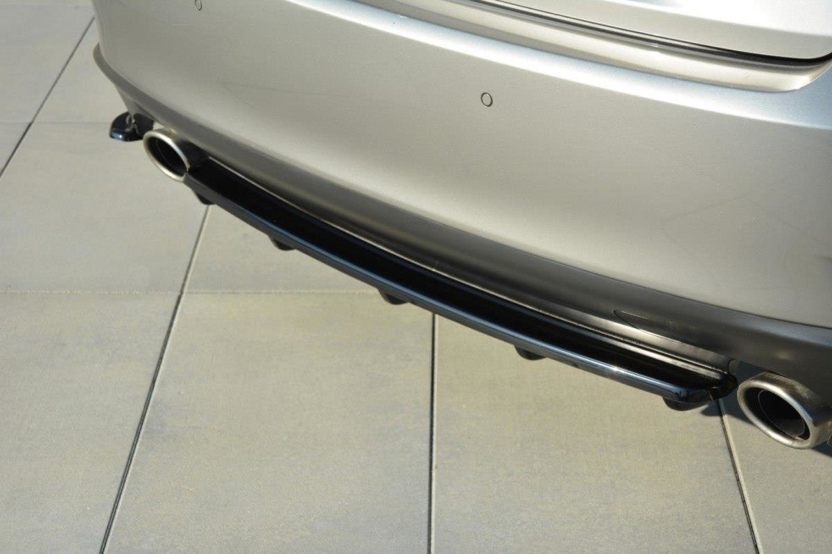 Rear Splitter Lexus IS Mk3 T (with vertical bars) - Image 4
