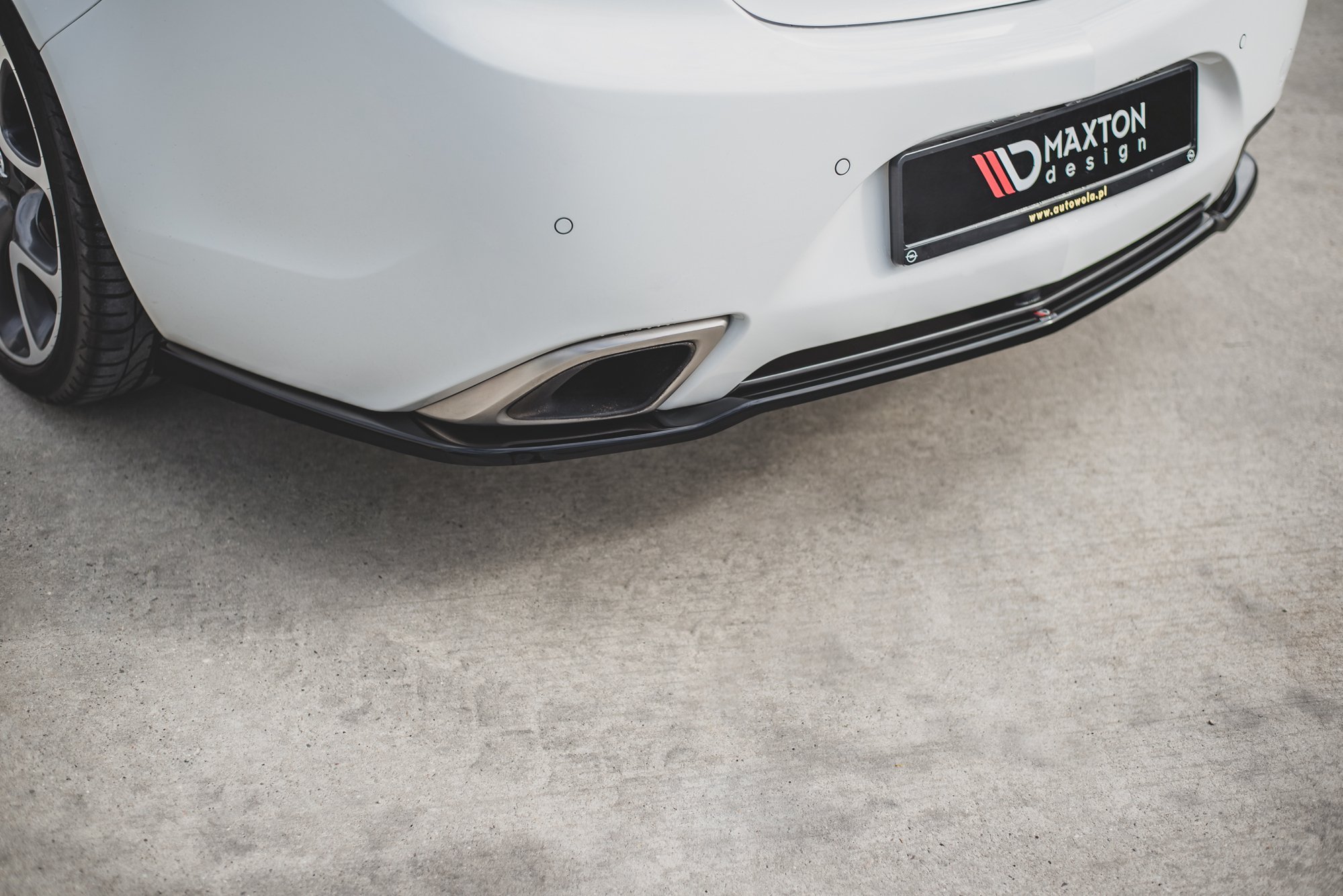Rear Splitter Opel Insignia Mk. 1 OPC Facelift - Image 2
