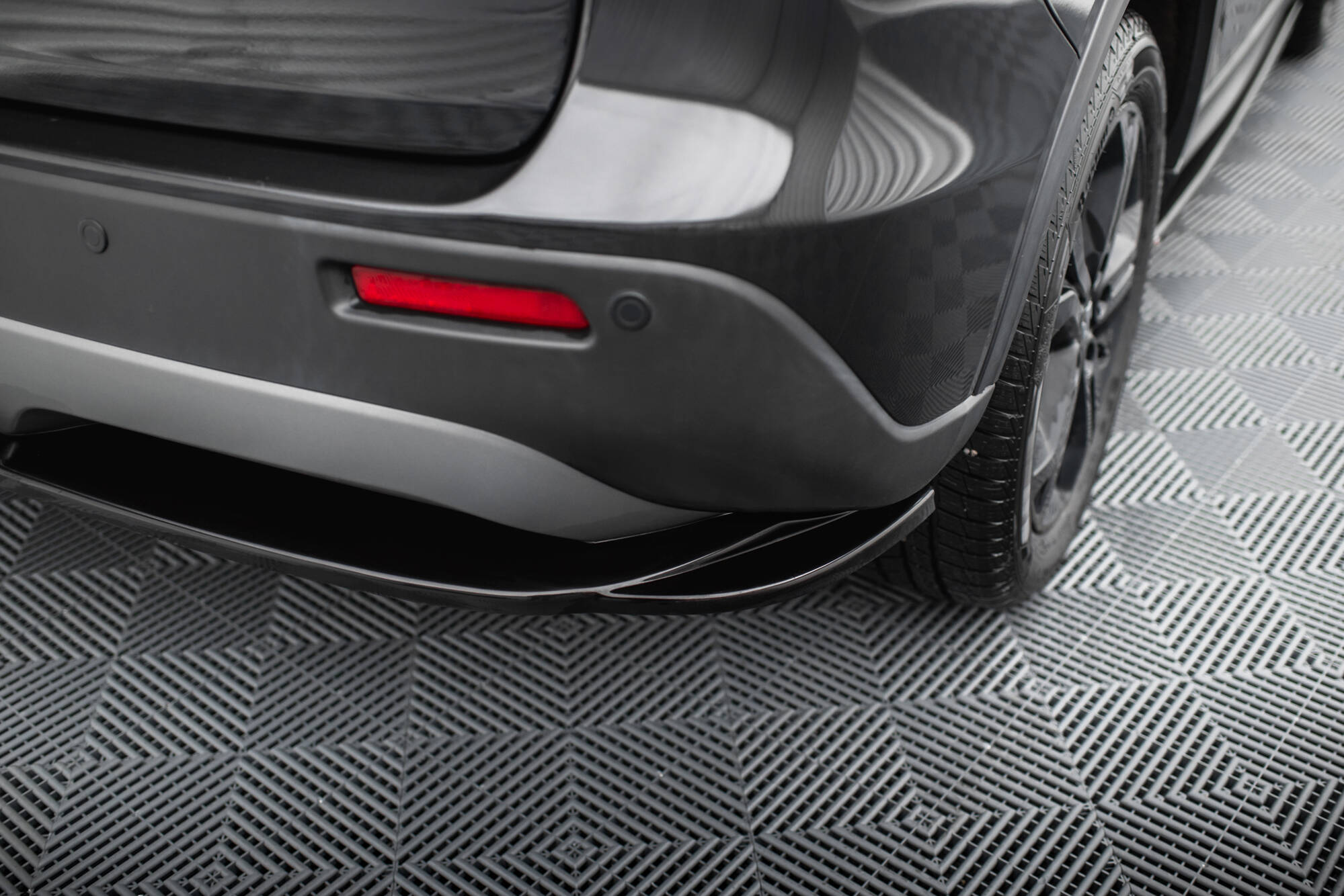 Rear Splitter Suzuki Vitara S Mk2 - Image 3