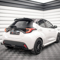 Rear Splitter V.1 + Flaps  Toyota Yaris Mk4
