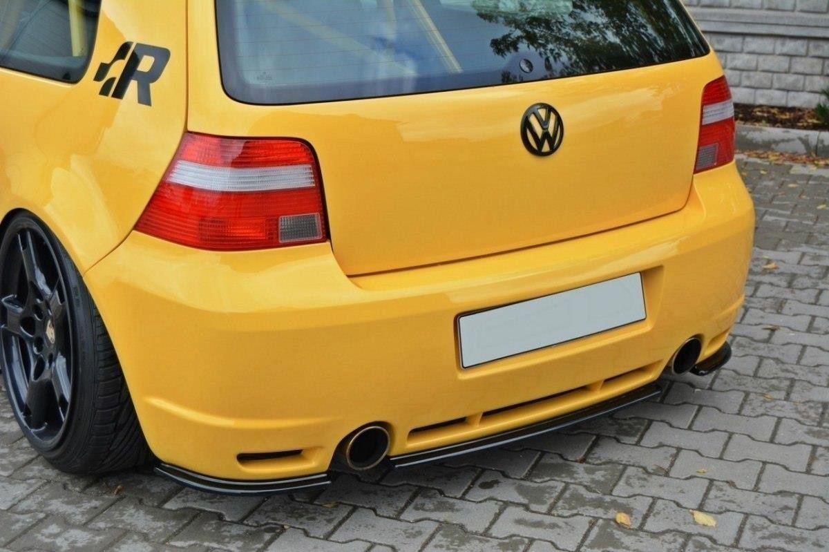 Rear Splitter VW GOLF IV R32 - Image 2