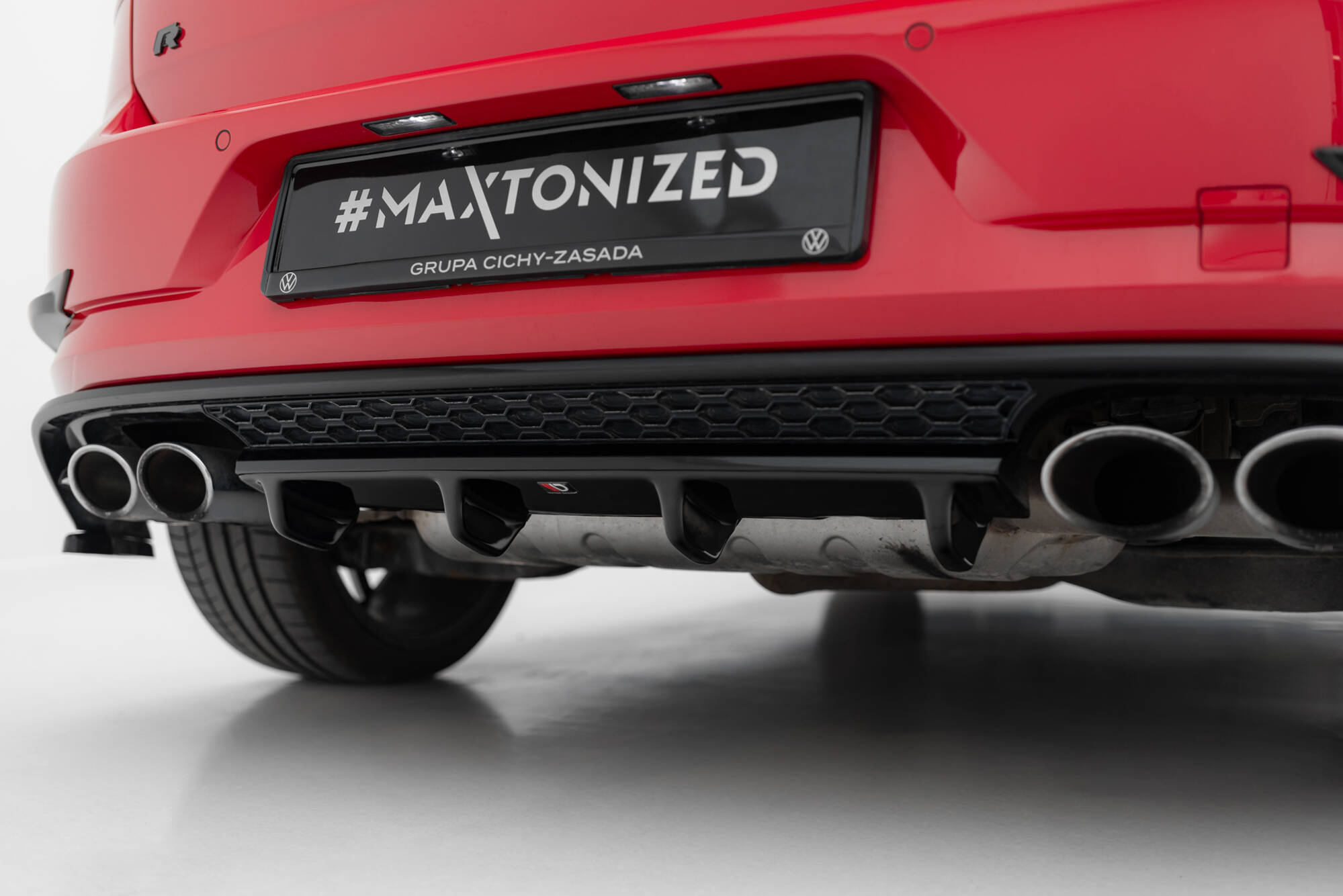 Rear Splitter Volkswagen Golf R Hatchback Mk7 Facelift - Image 4