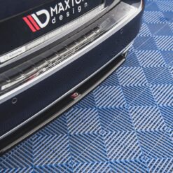 Alternative view of Rear Splitter Volkswagen Passat B8