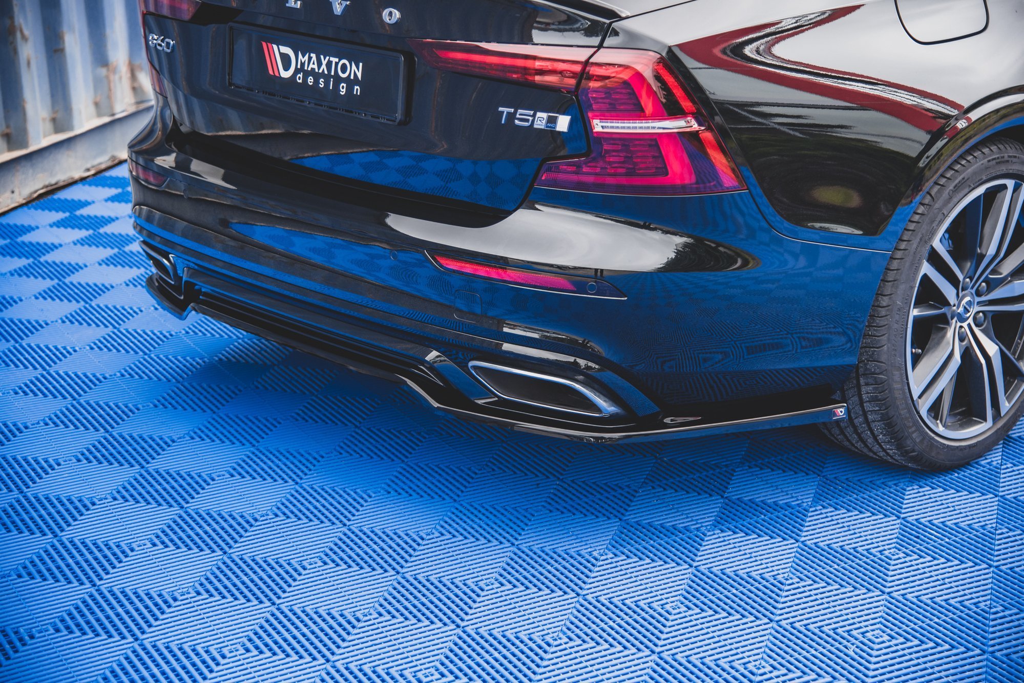 Rear Splitter Volvo S60/V60 R-Design Mk3 - Image 3