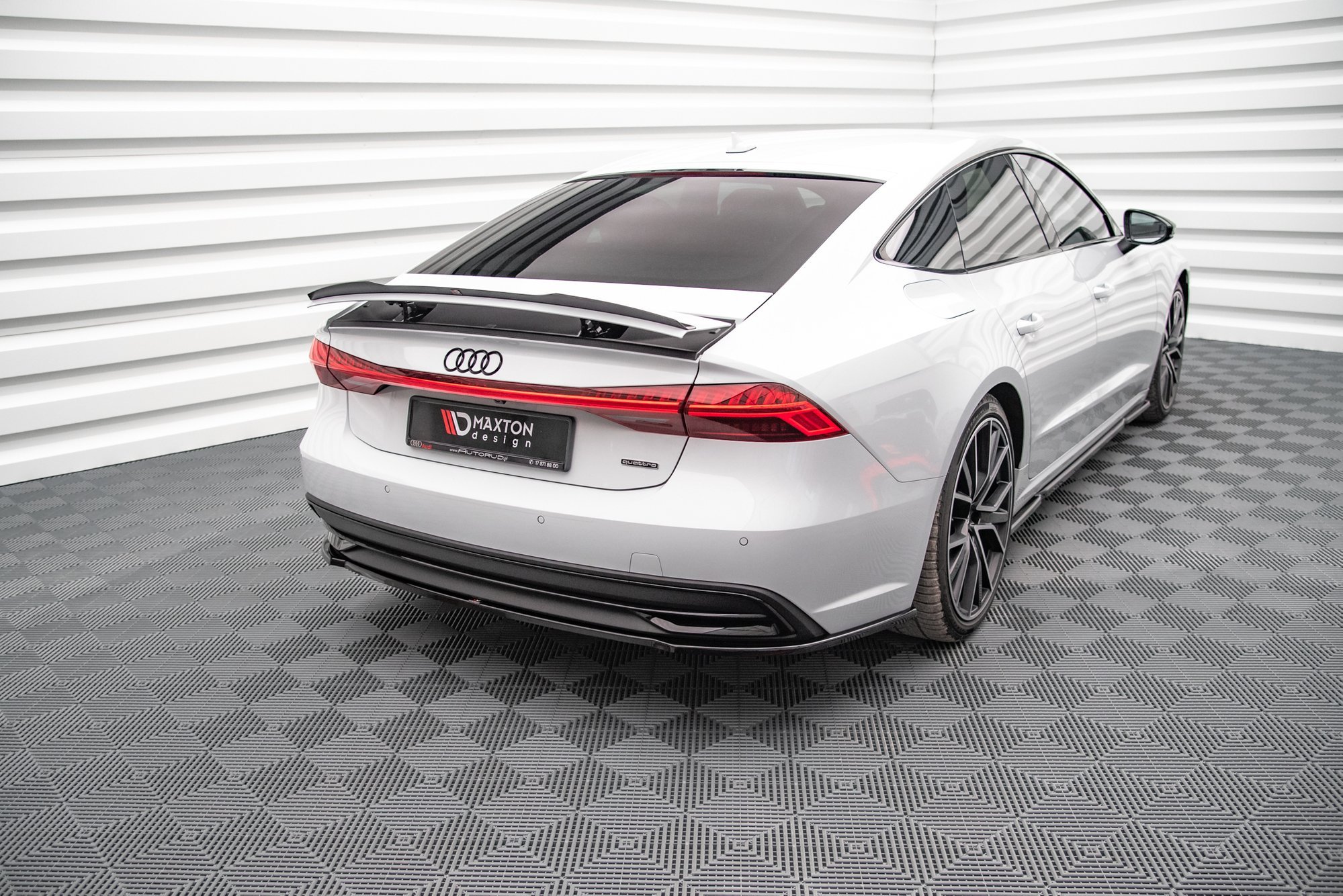 Rear Splitter for Audi A7 C8 - Image 2