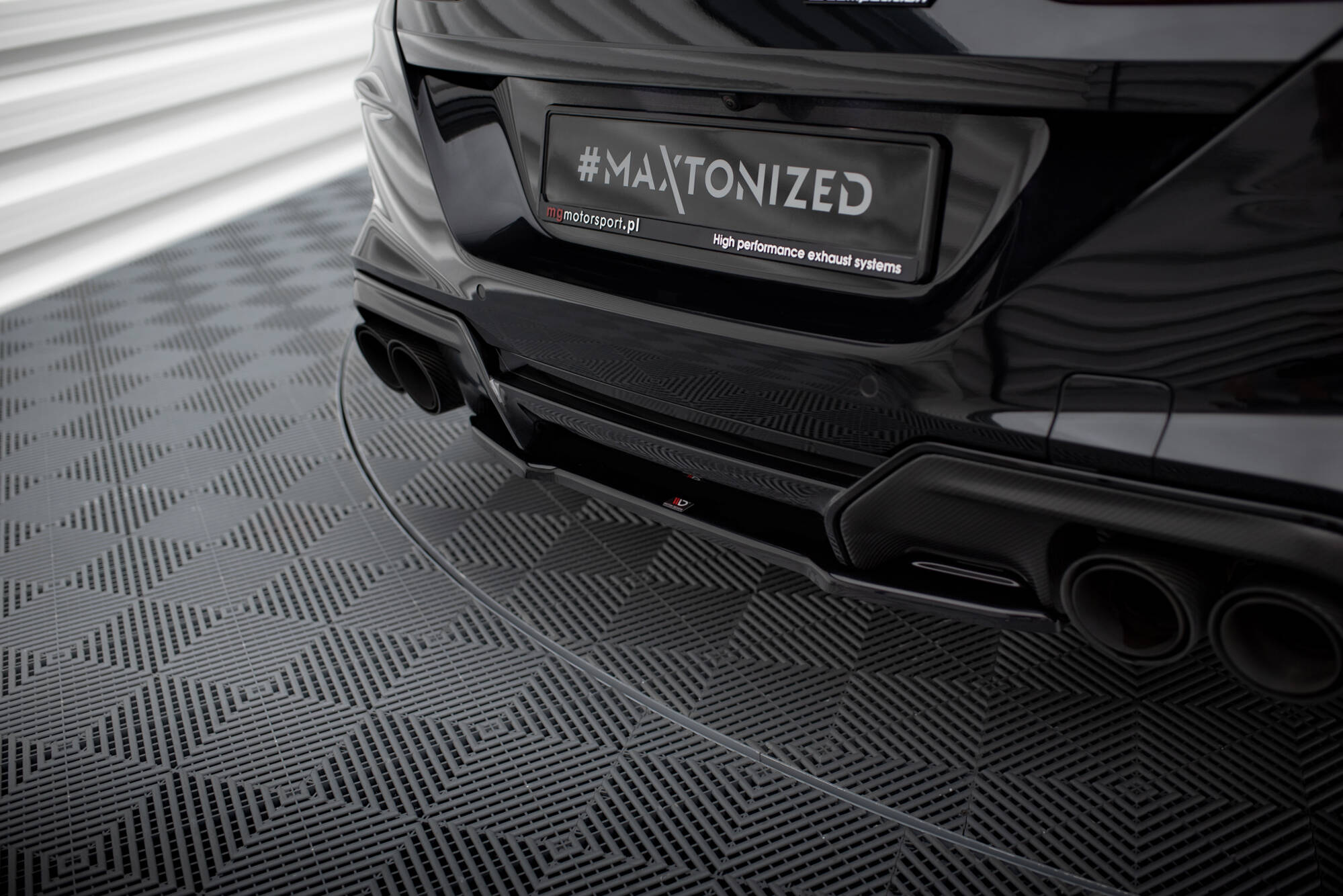 Rear Splitter for BMW M8 Gran Coupe F93 / Coupe F92 - Image 2