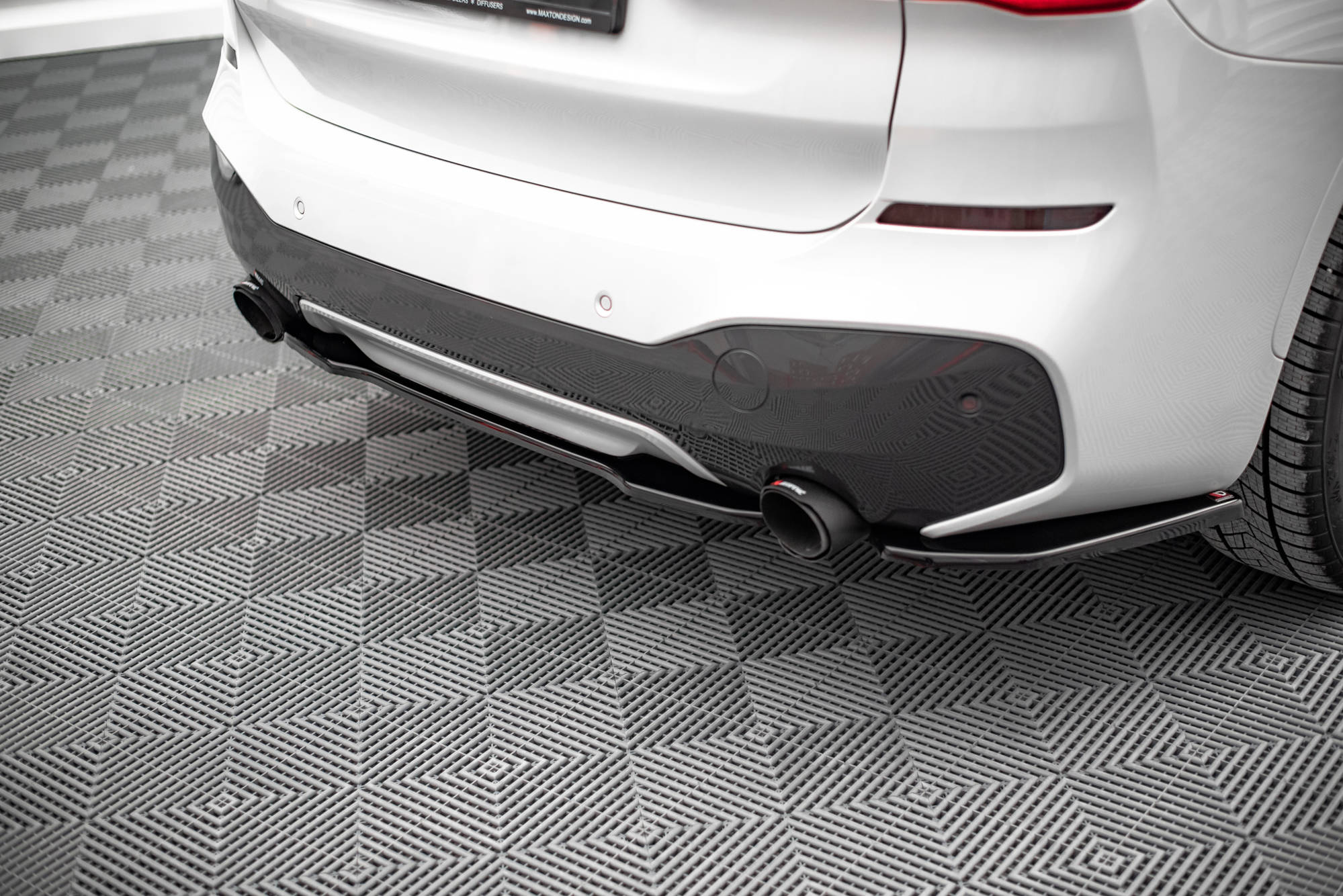 Rear Splitter for BMW X1 M-Pack F48 / F48 Facelift - Image 3