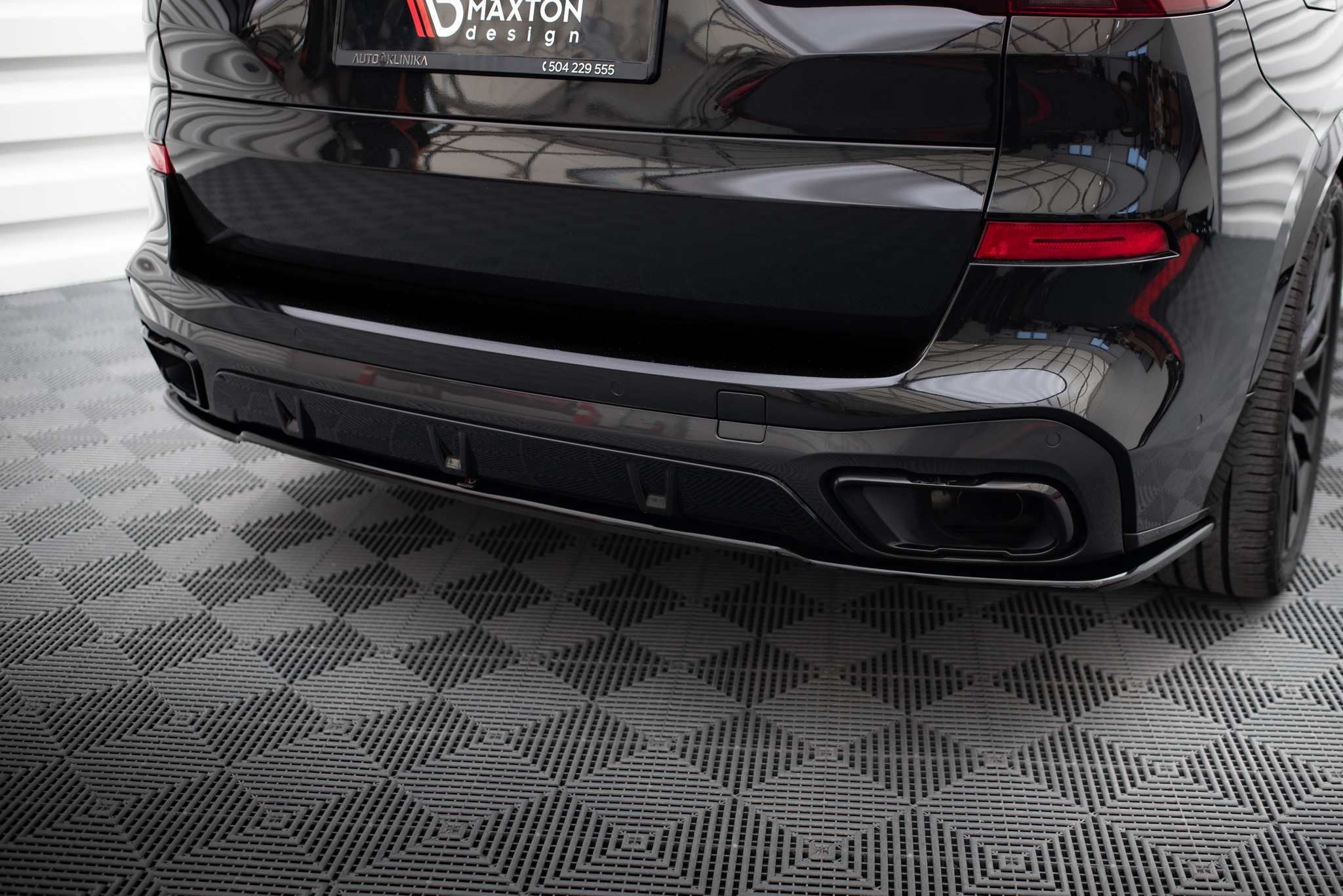 Rear Splitter for BMW X5 G05 M-pack - Image 2