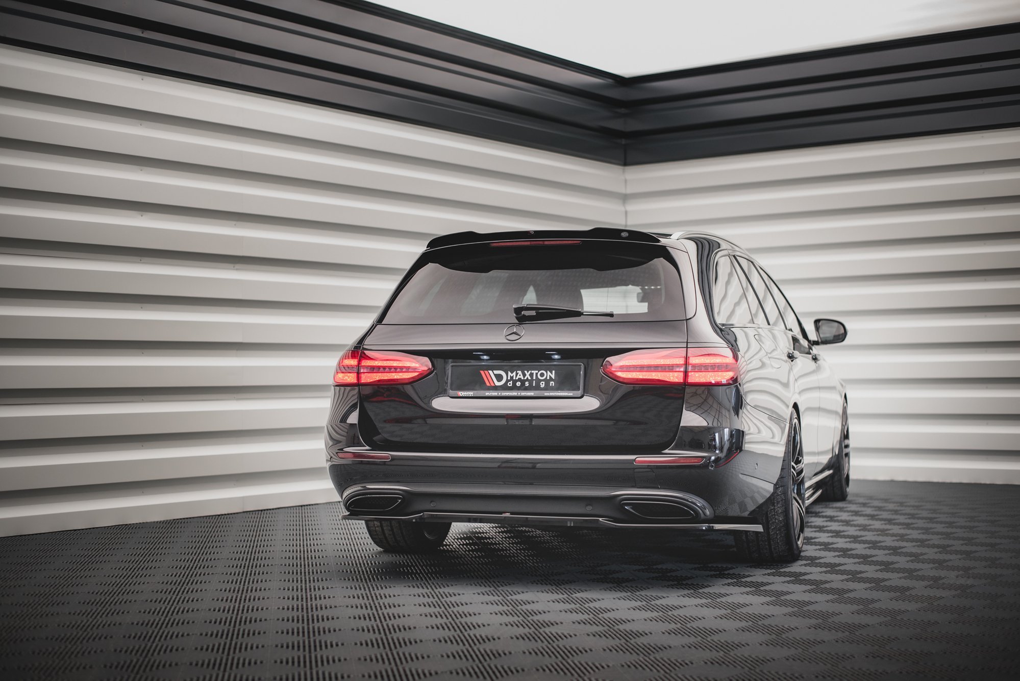 Rear Splitter for Mercedes-Benz E W213 - Image 3