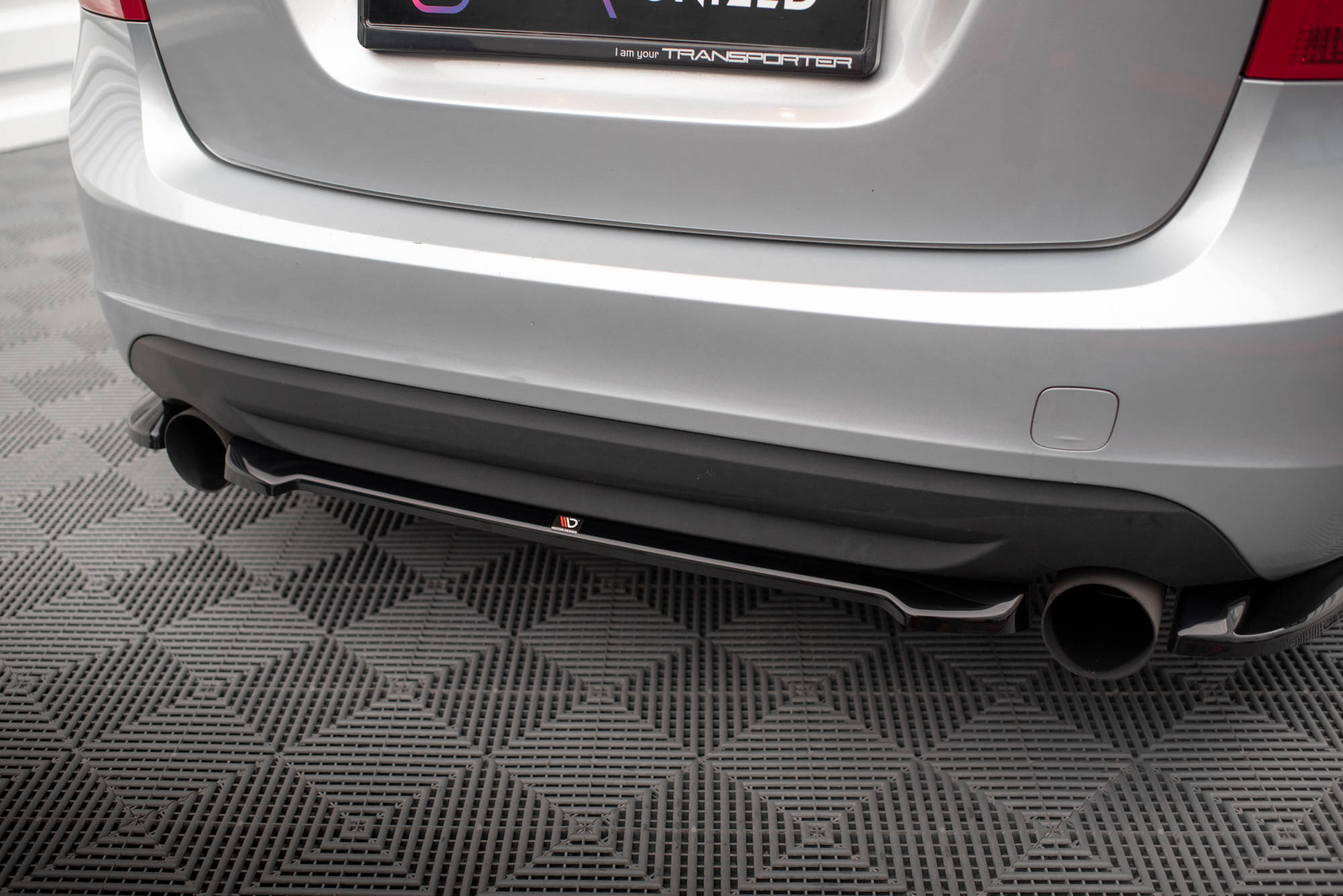 Rear Splitter for Volvo S60 R-Design Mk2 - Image 2