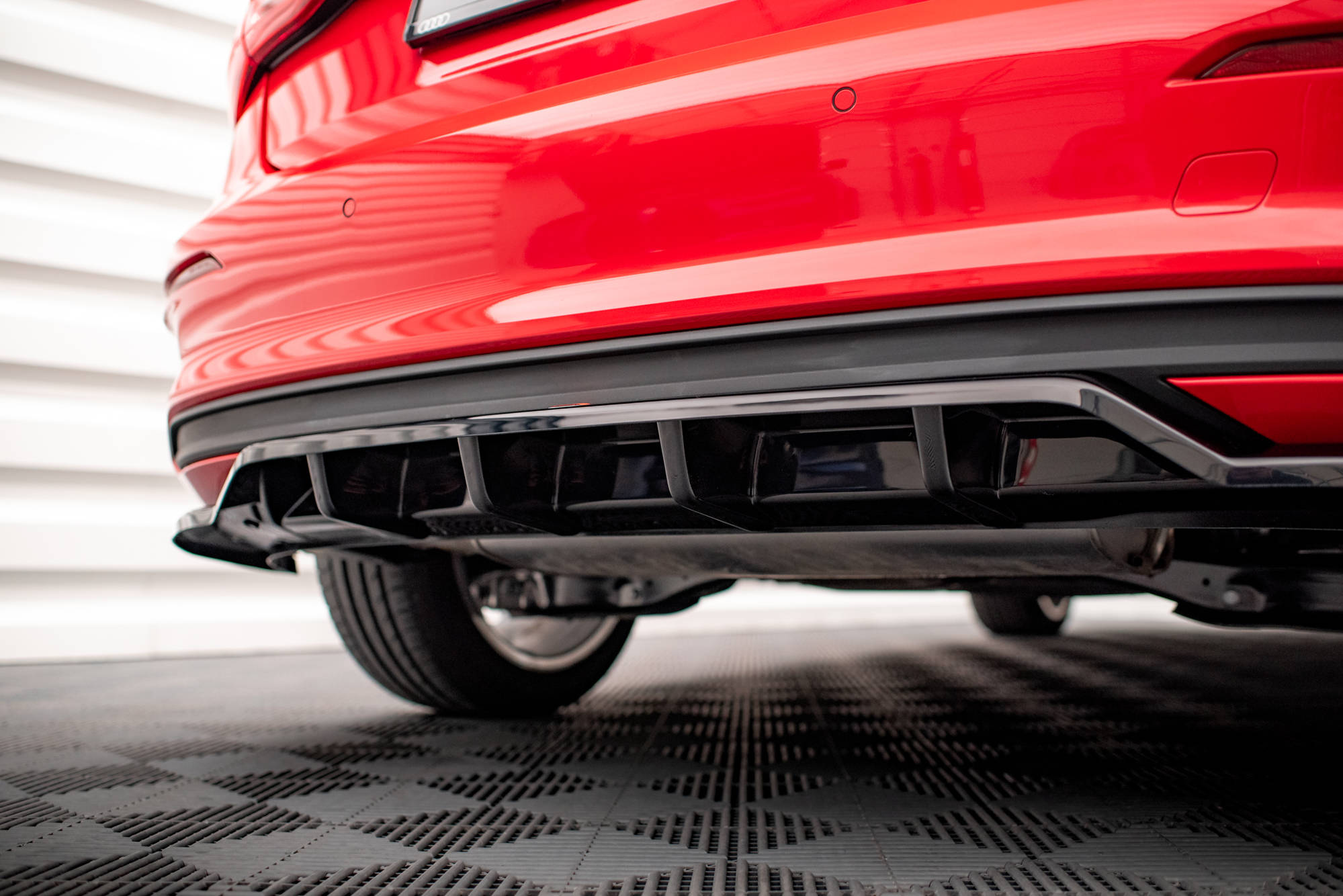 Rear Splitter (with vertical bars) Audi A3 Sportback 8Y - Image 2