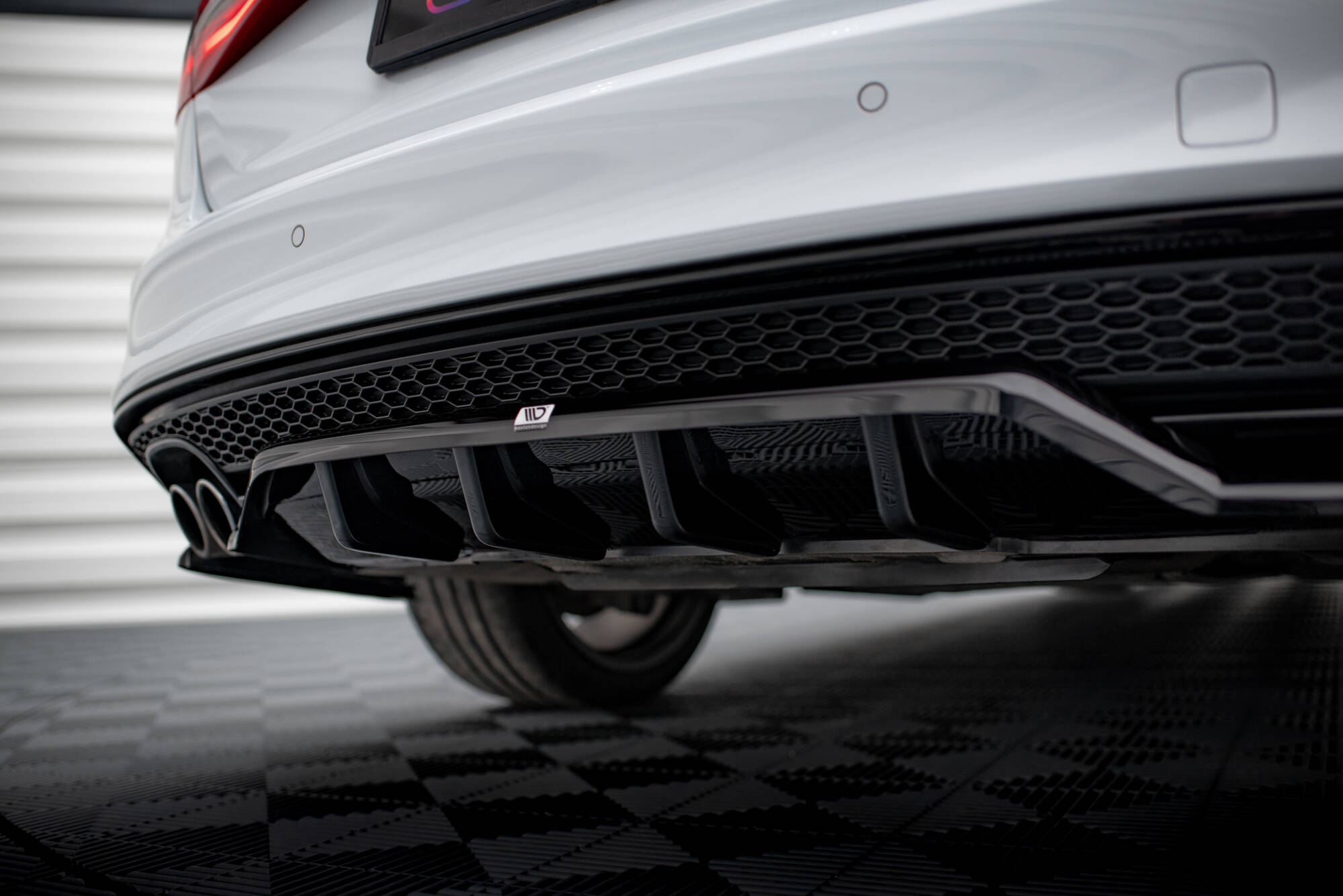 Rear Splitter (with vertical bars) Audi A4 Competition B8 Facelift - Image 2