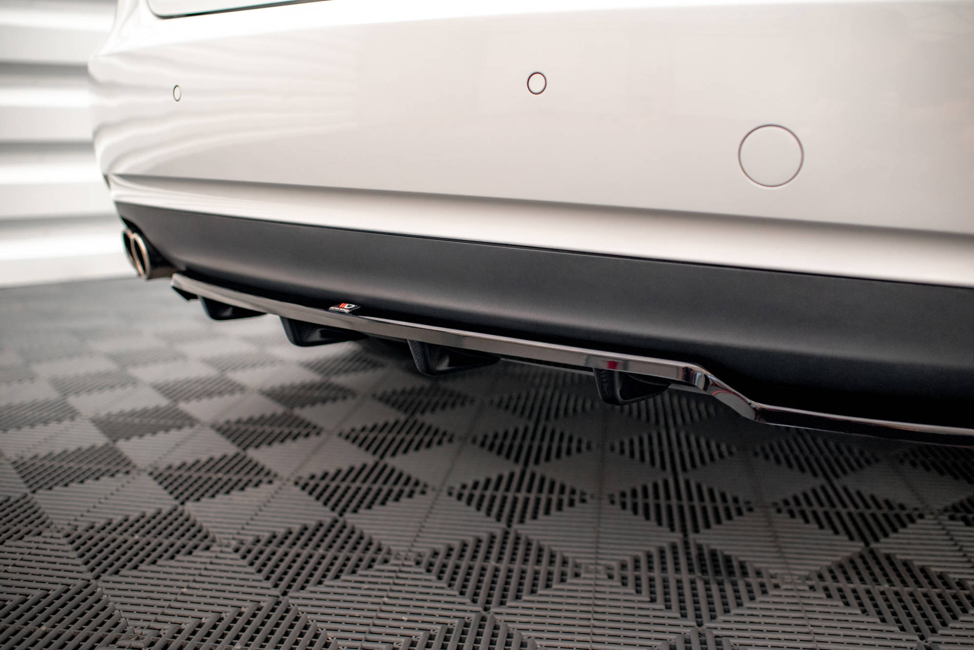 Rear Splitter (with vertical bars) Audi A5 Coupe 8T Facelift - Image 4