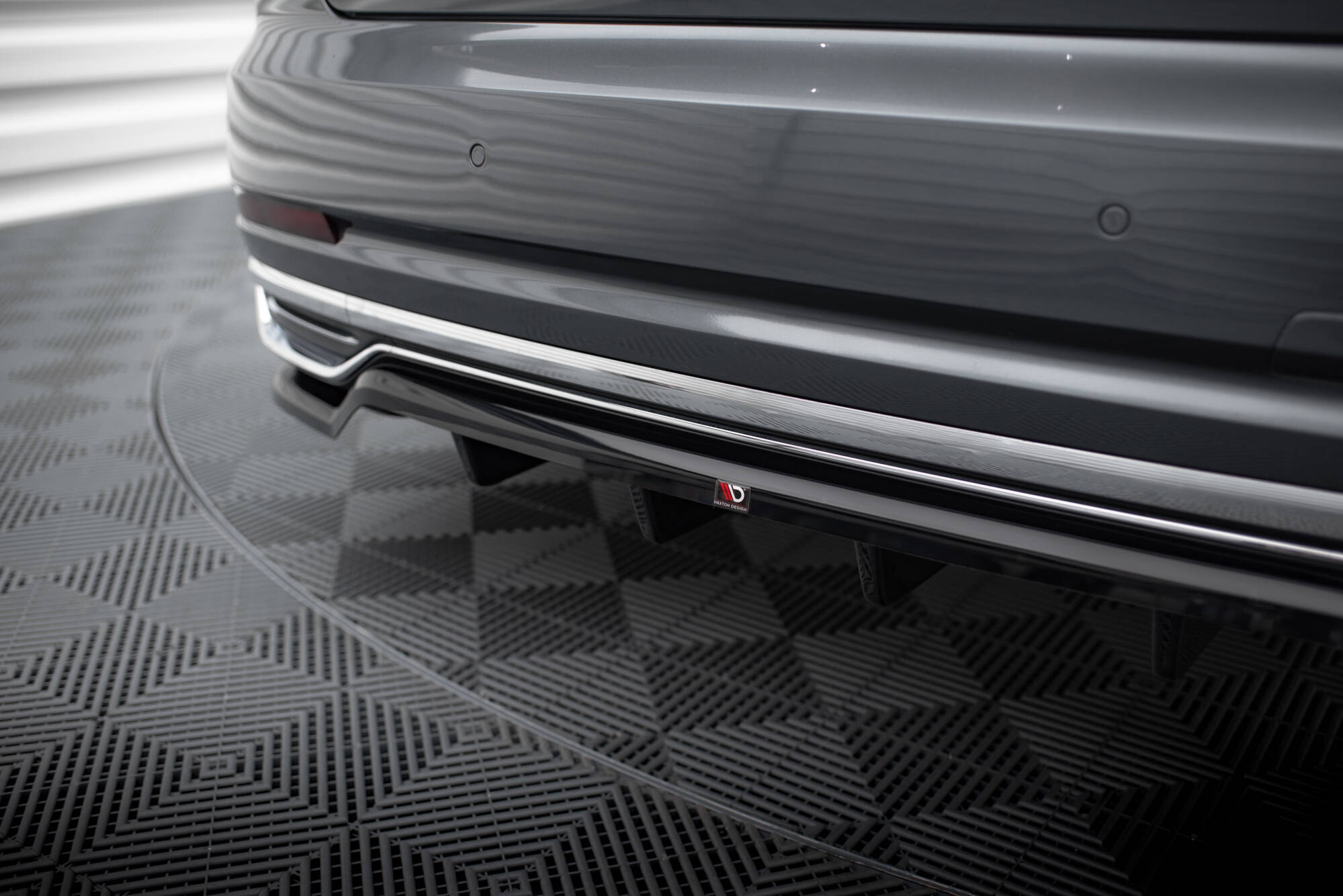 Rear Splitter (with vertical bars) Audi A8 D5 - Image 2