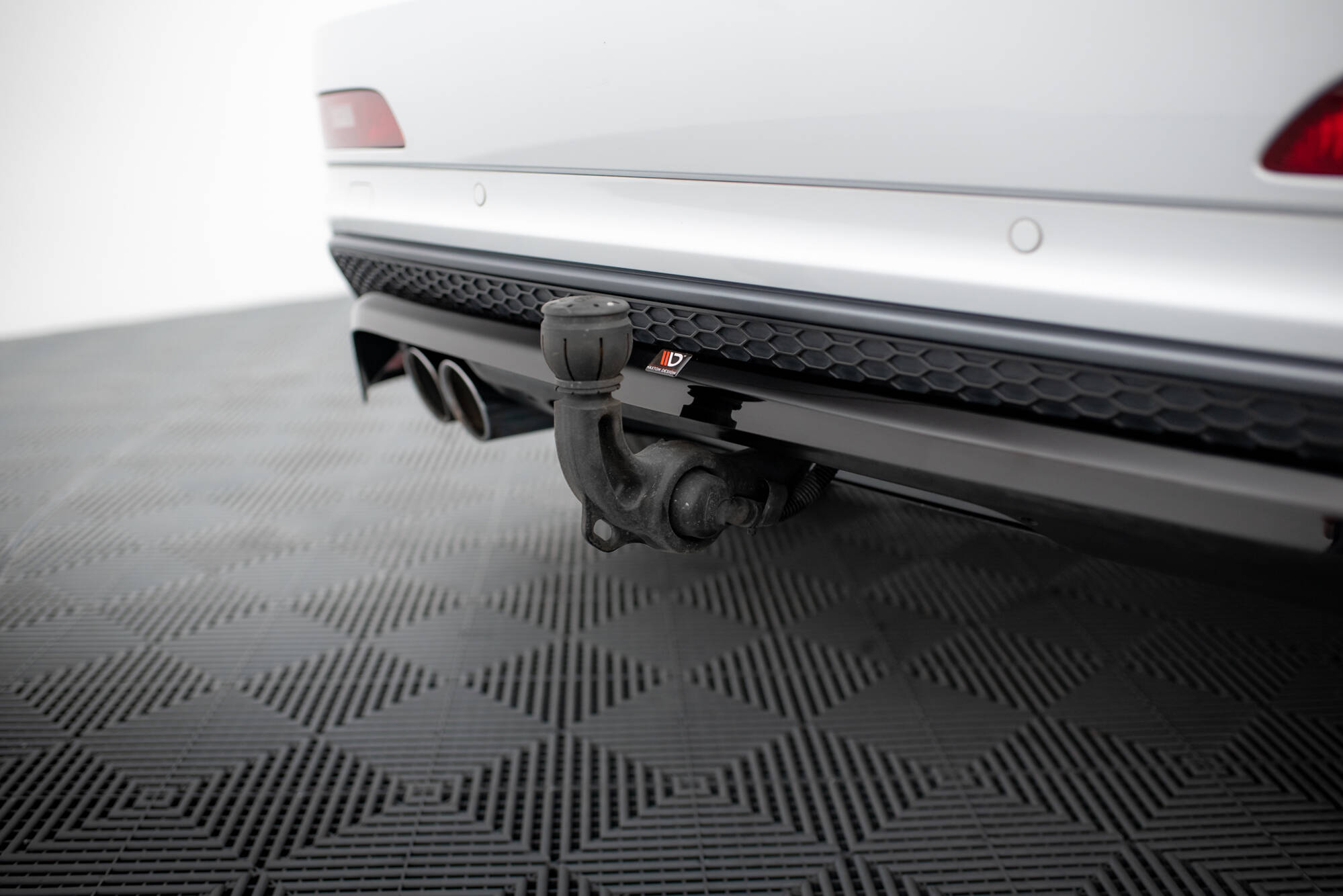 Rear Splitter (with vertical bars) Audi Q3 S-line 8U - Image 3
