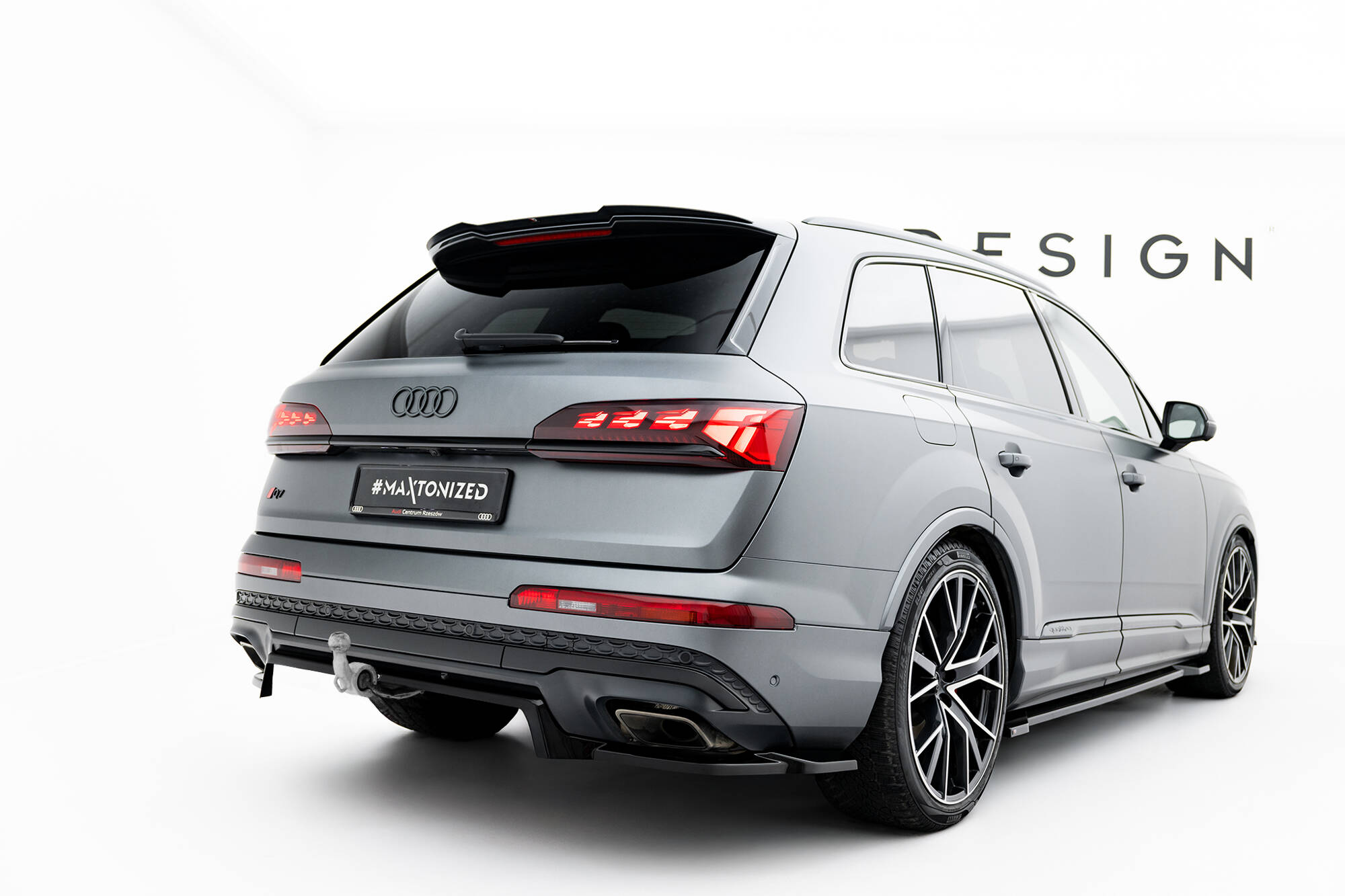 Rear Splitter (with vertical bars) Audi Q7 S-Line Mk2 Facelift 2 - Image 3