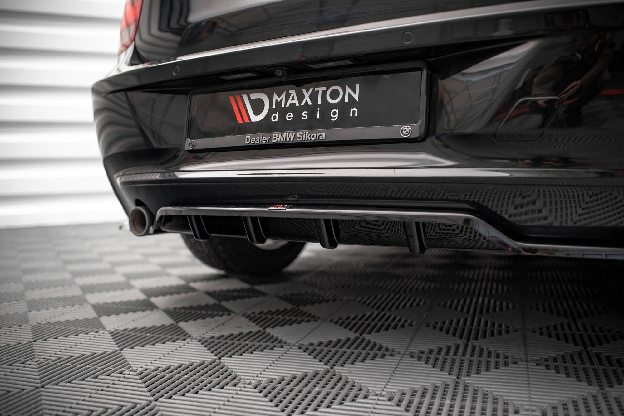 Rear Splitter (with vertical bars) BMW 1 F20 - Image 3