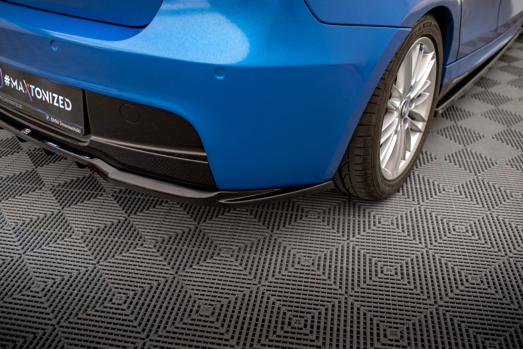 Rear Splitter (with vertical bars) BMW 1 M-Pack E87 Facelift - Image 2