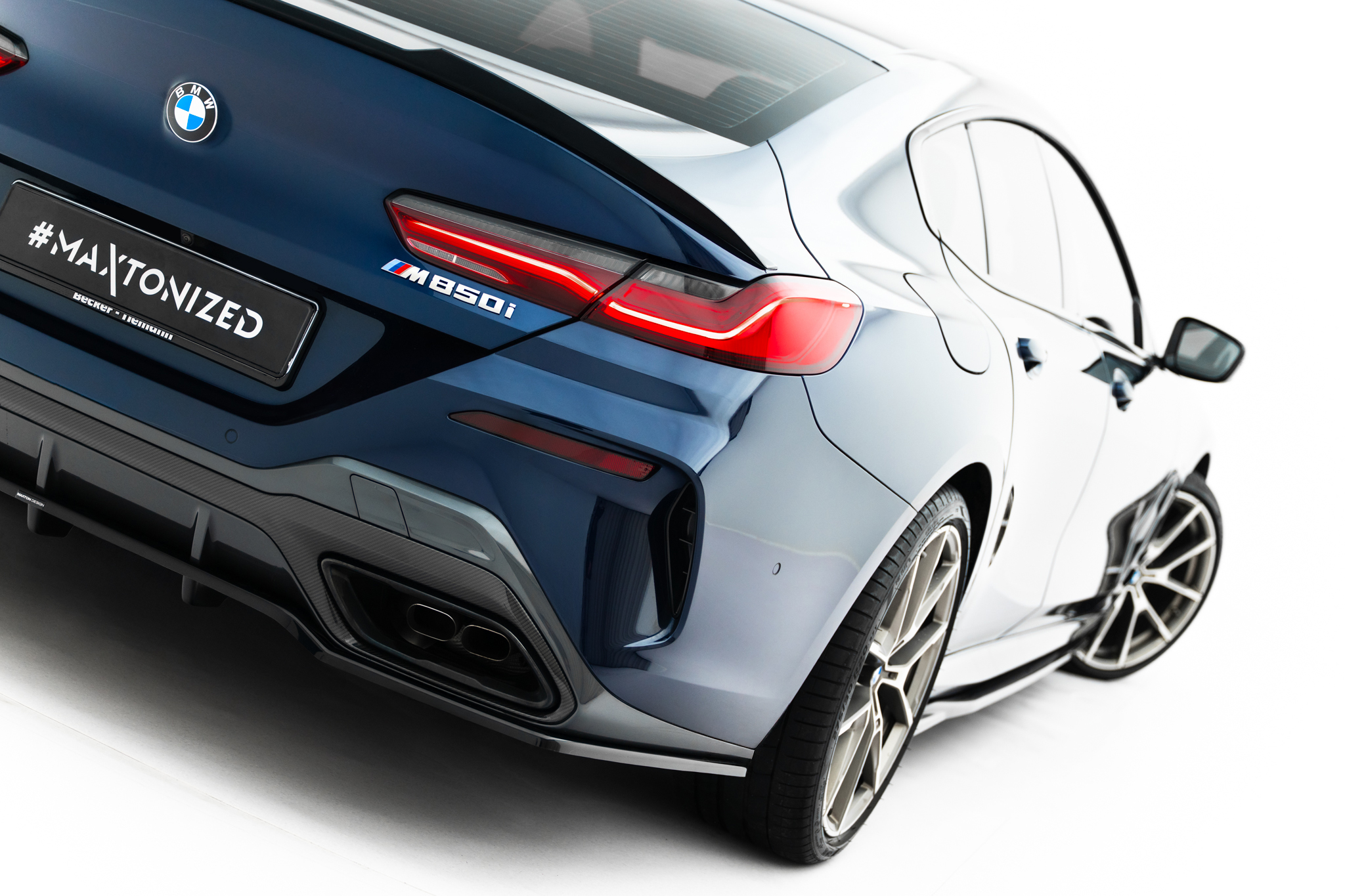 Rear Splitter (with vertical bars) BMW 8 Gran Coupe M-Pack G16 - Image 3