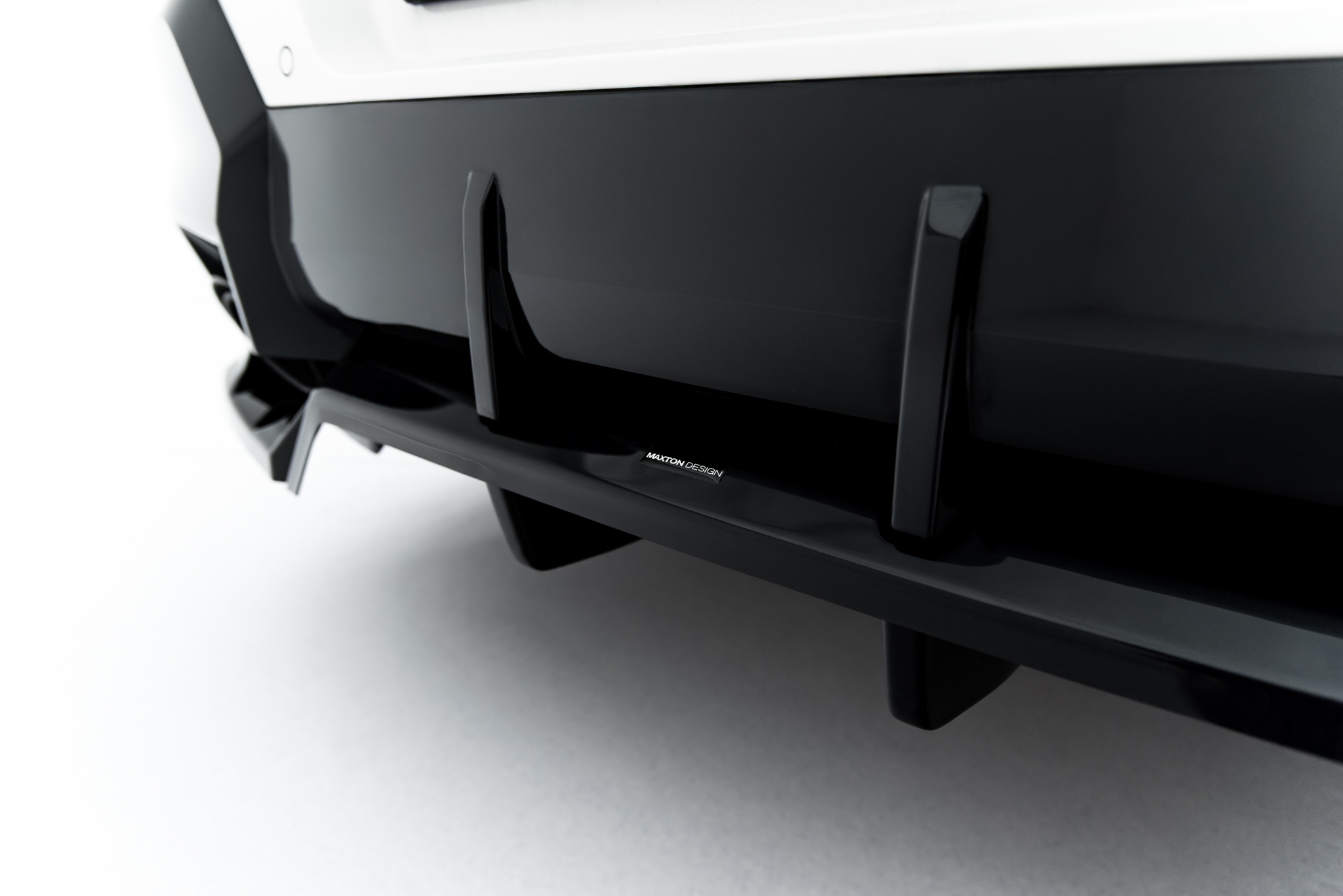 Rear Splitter (with vertical bars) BMW X2 M35i U10 - Image 4