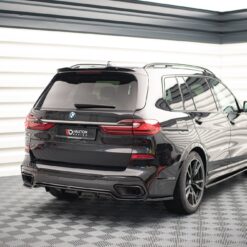 Alternative view of Rear Splitter (with vertical bars) BMW X7 M-Pack G07