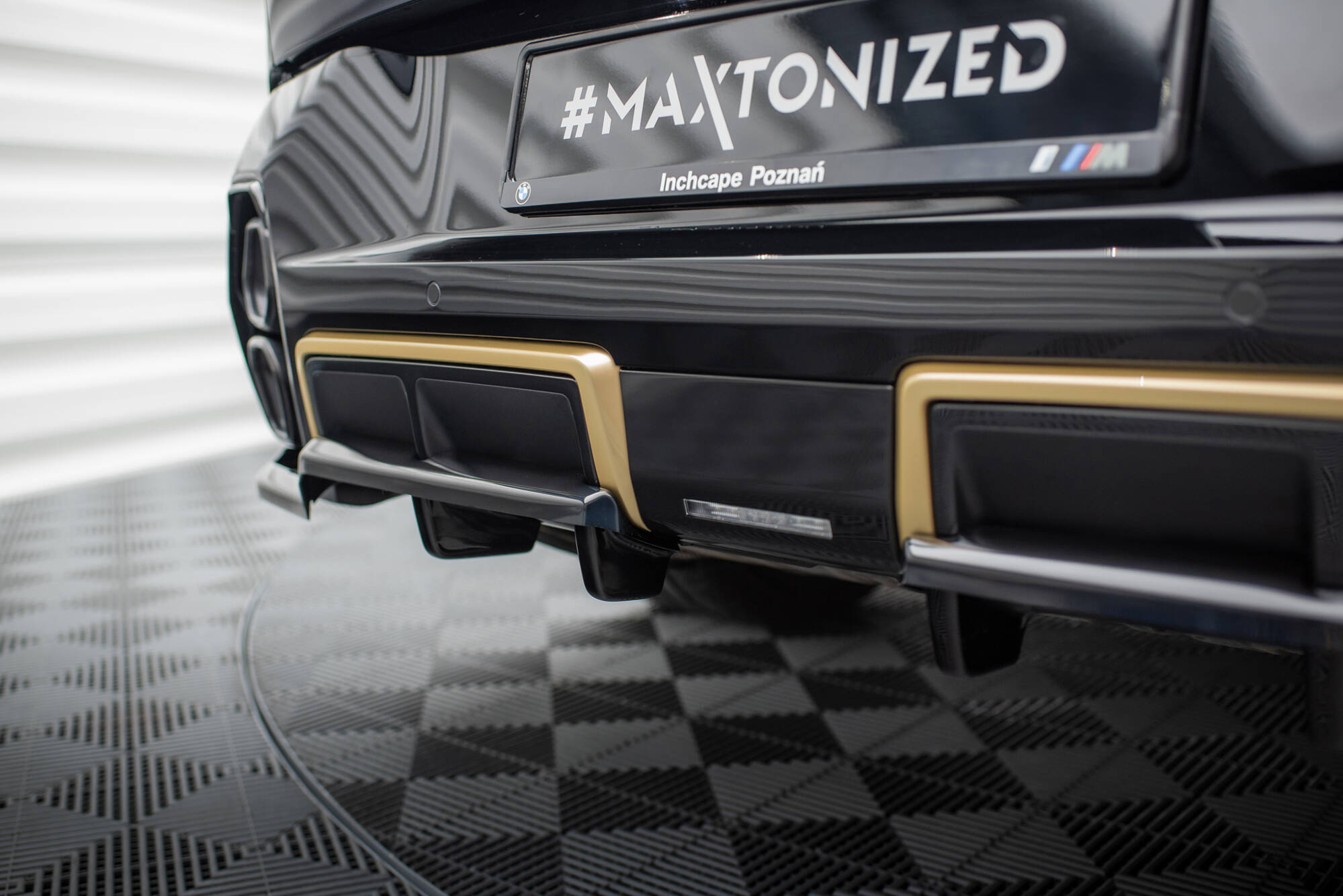 Rear Splitter (with vertical bars) BMW XM G09 - Image 6