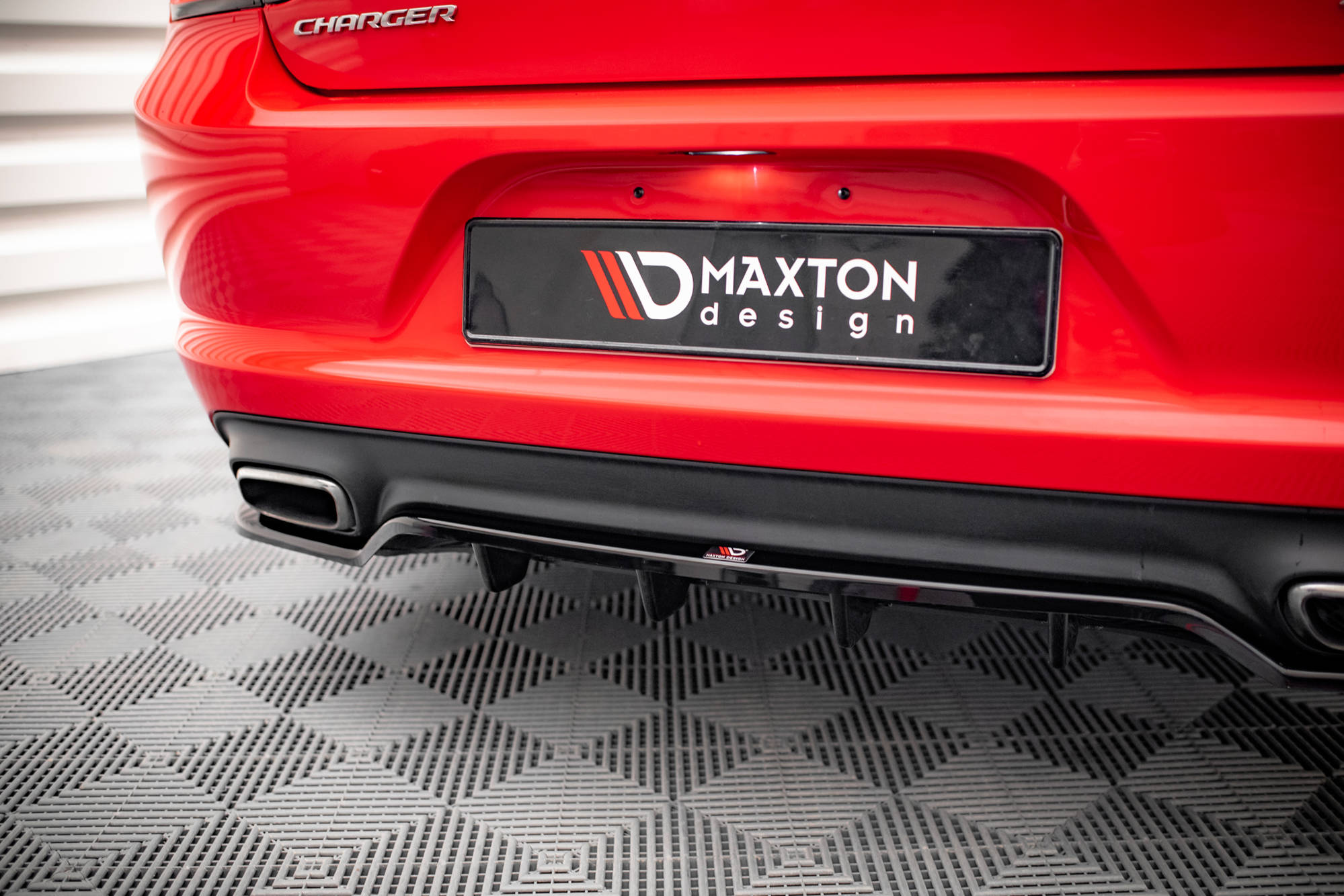 Rear Splitter (with vertical bars) Dodge Charger RT Mk7 Facelift - Image 2