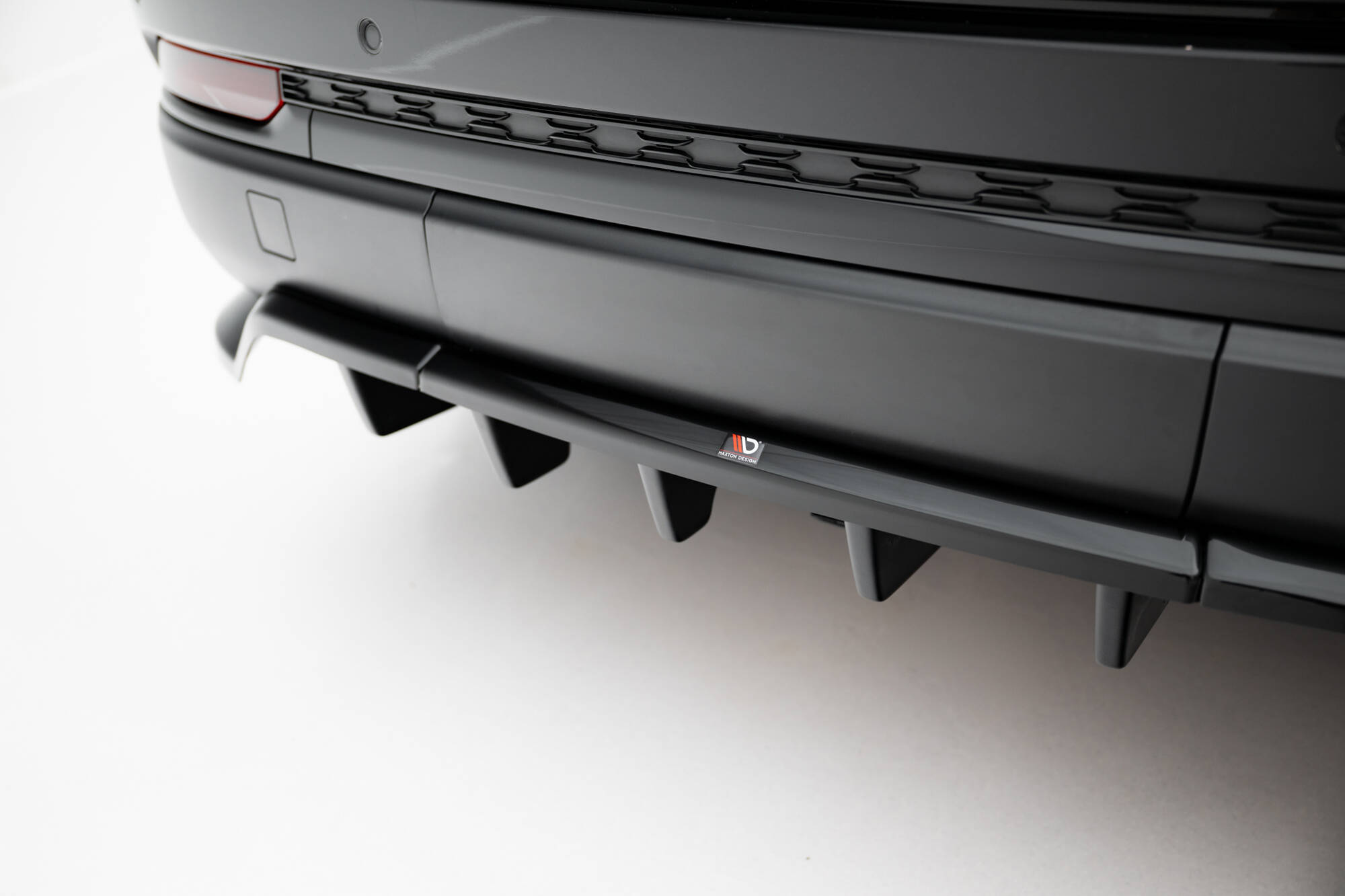 Rear Splitter (with vertical bars) Jeep Grand Cherokee Trailhawk Mk5 - Image 6