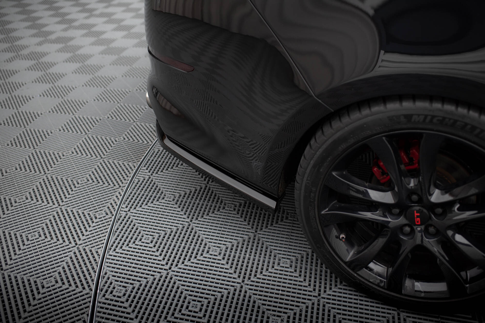 Rear Splitter (with vertical bars) Kia Optima Mk3 - Image 4