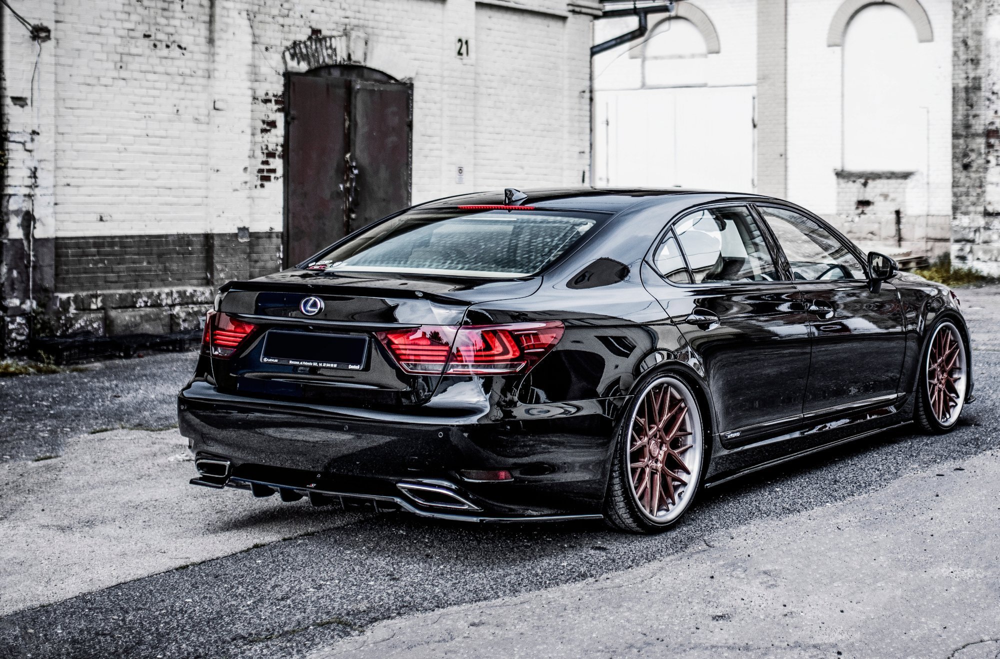 Rear Splitter (with vertical bars) Leuxs LS Mk4 Facelift - Image 2