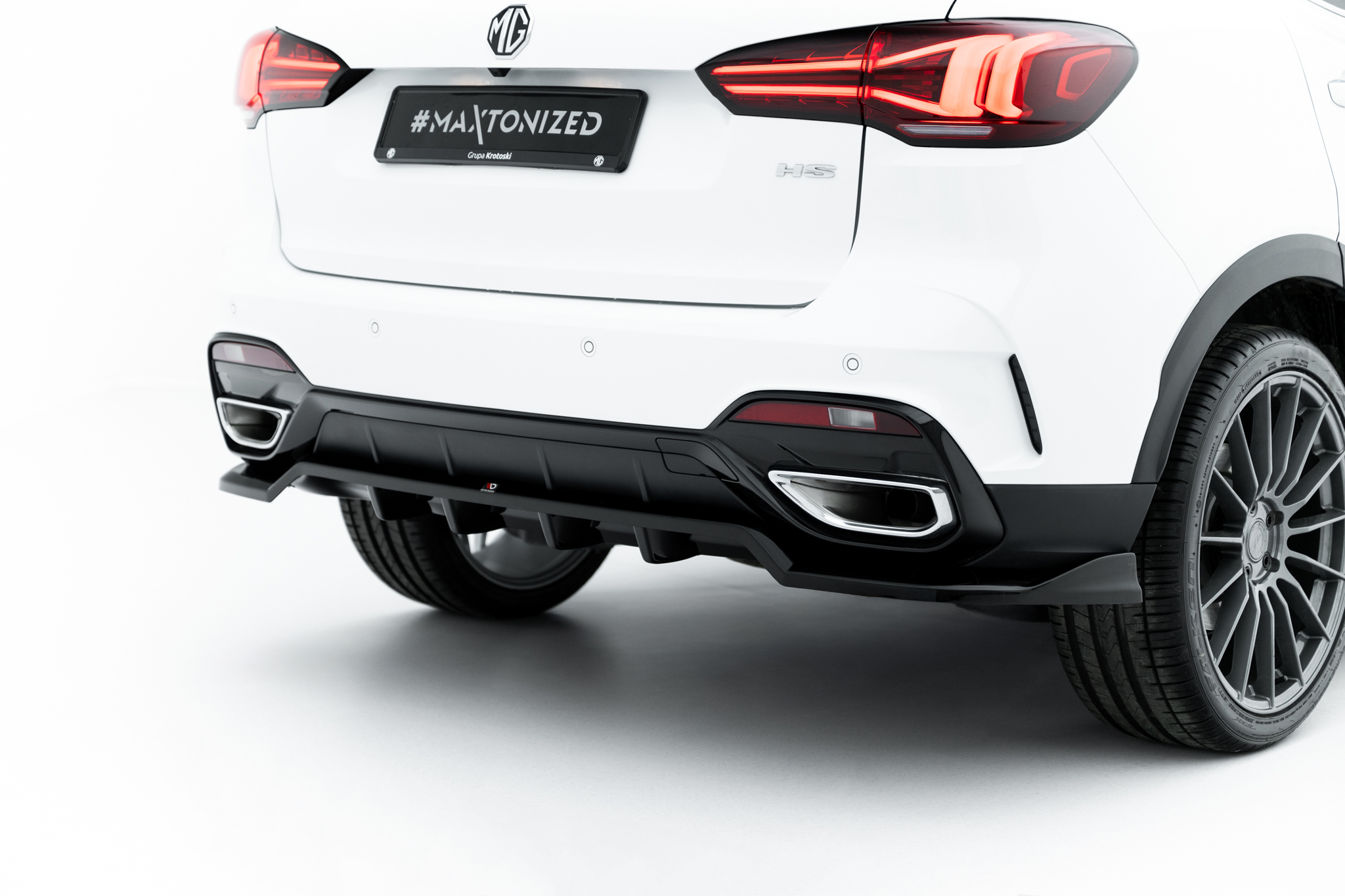 Rear Splitter (with vertical bars) MG HS Mk1 Facelift - Image 2